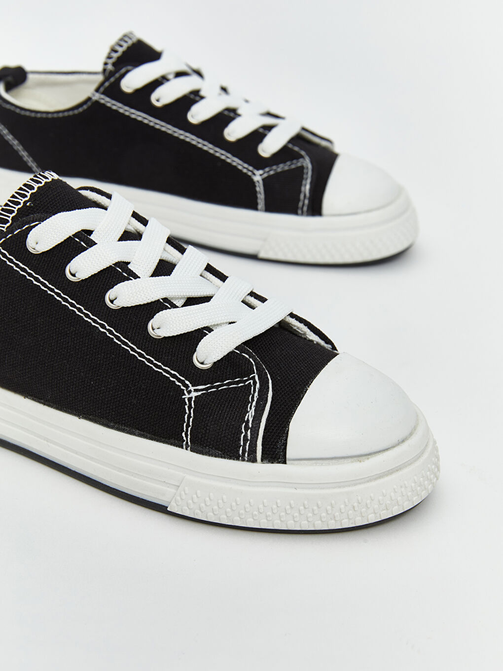 أحذية رياضية للبنات برباط LCW STEPS-2