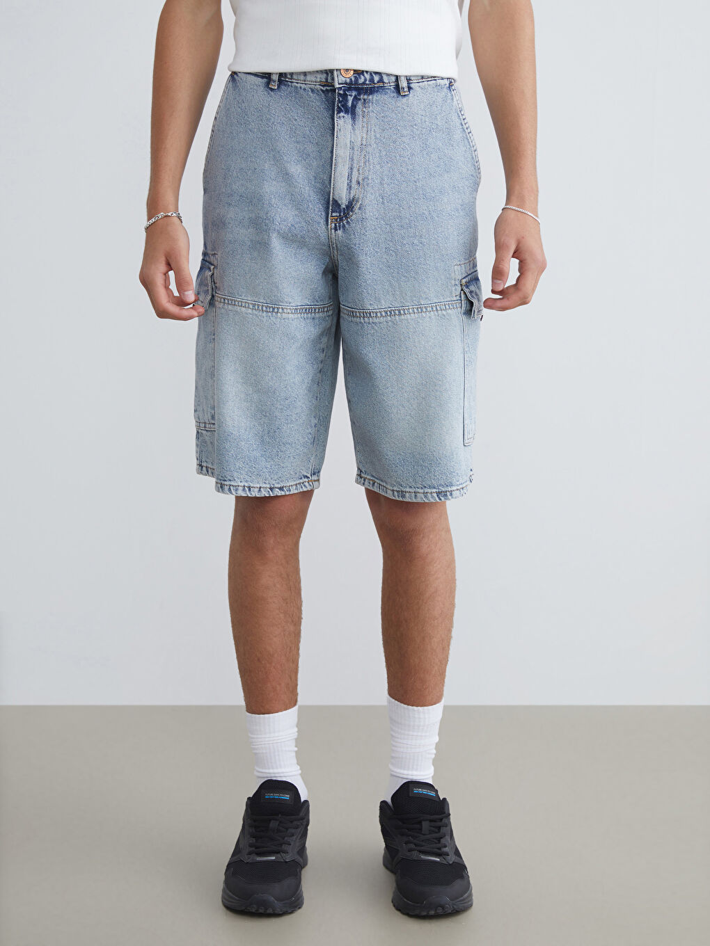 İndigo Rahat Kalıp Erkek Jean Şort-1