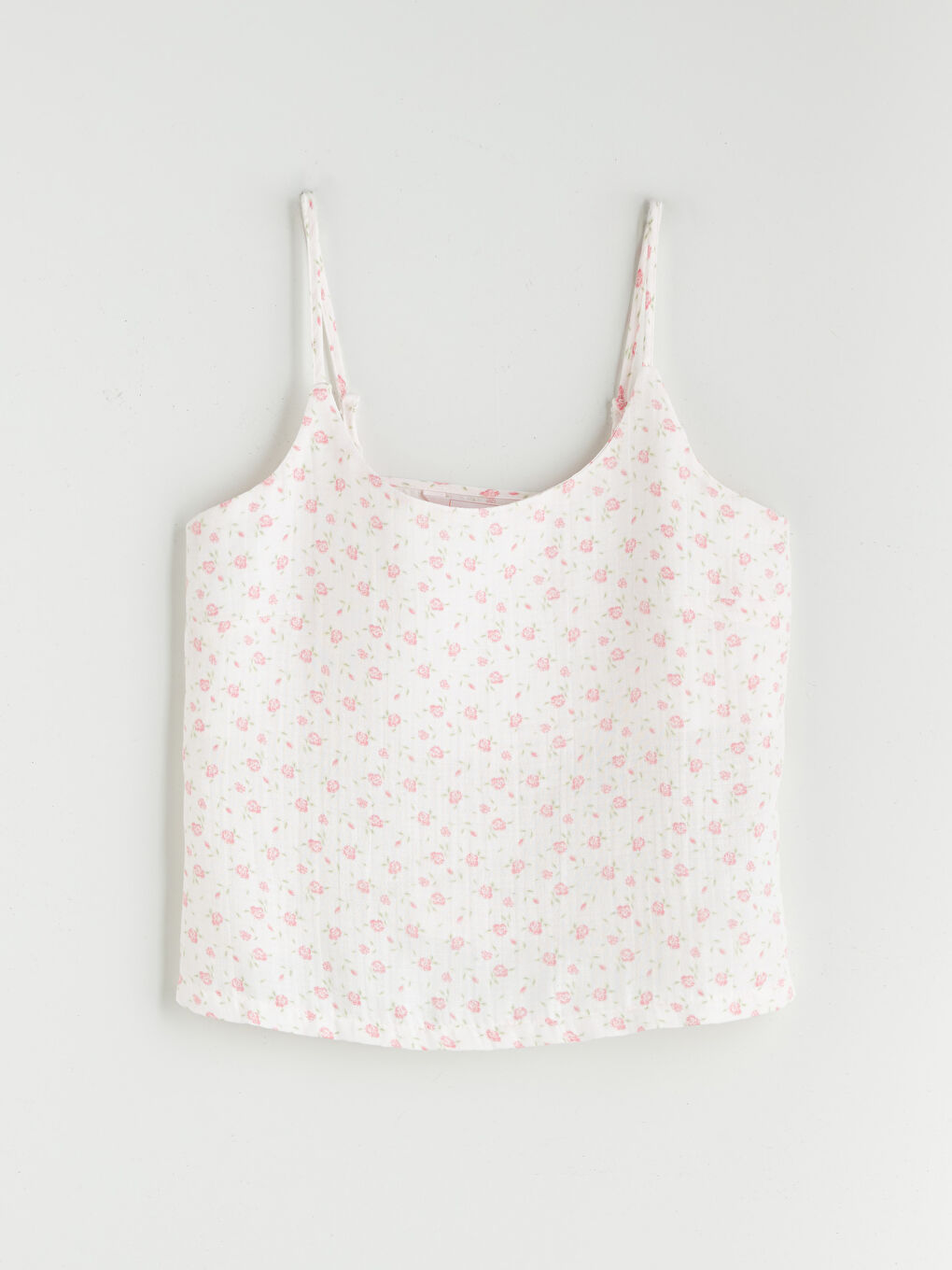 Pembe U Yaka Çiçekli Askılı Kadın Şortlu Pijama Takımı-5