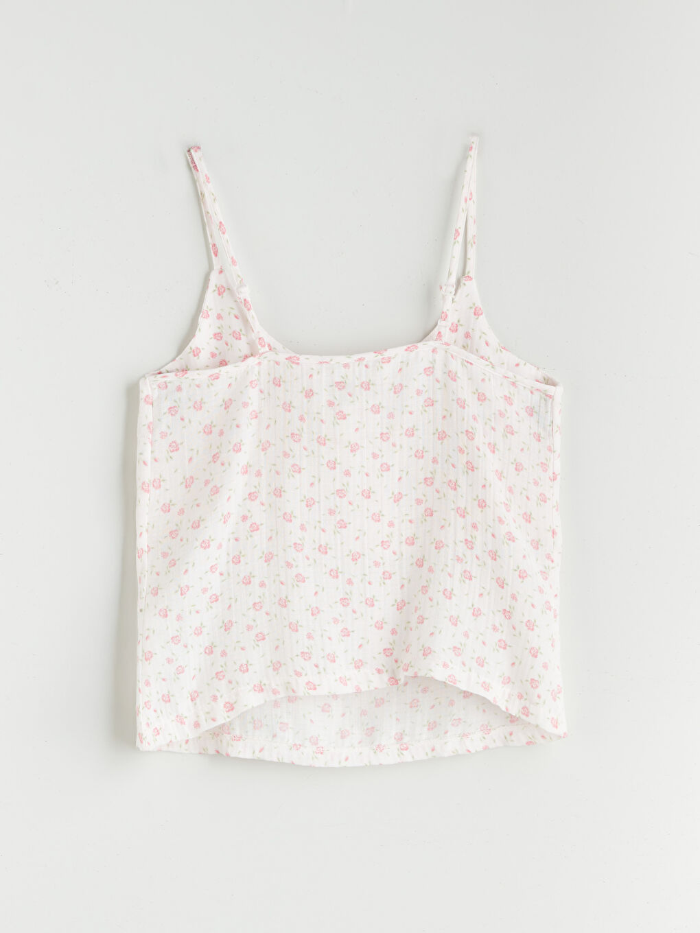 Pembe U Yaka Çiçekli Askılı Kadın Şortlu Pijama Takımı-6