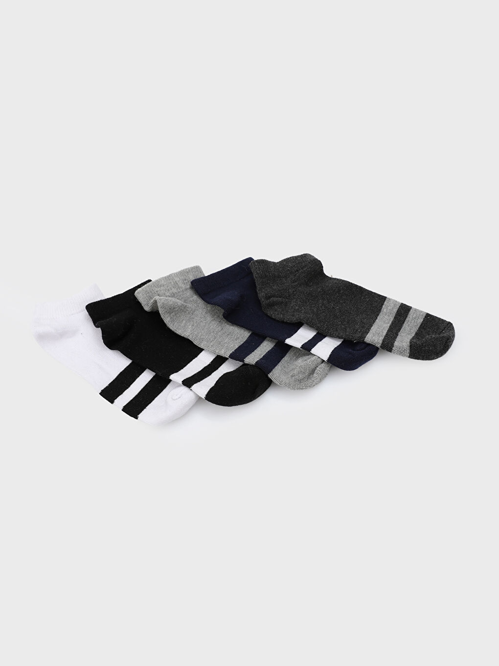 جوارب رياضية مخططة للأولاد - عبوة من ٥ قطع-1