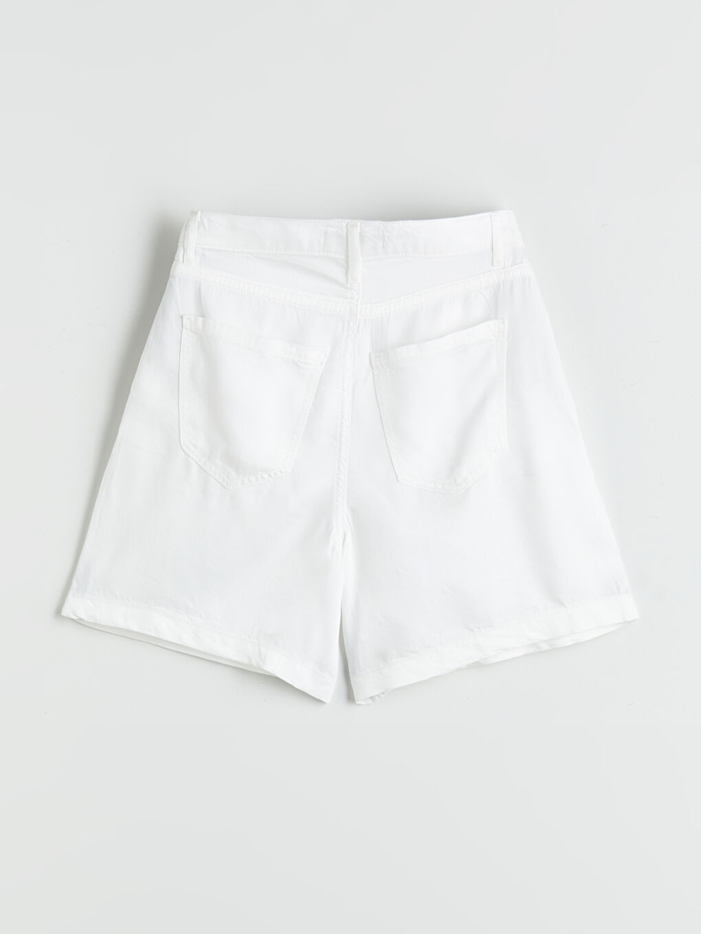 Beyaz Loose Fit Pileli Jean Şort Etek-5