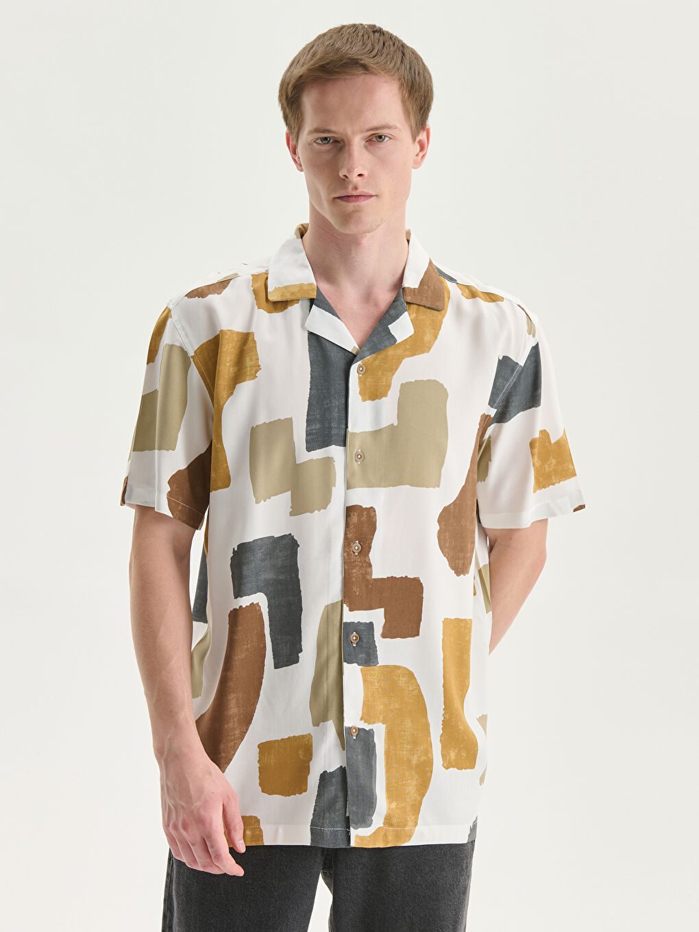 Standard Fit Short Sleeve Viscose Men's Shirt