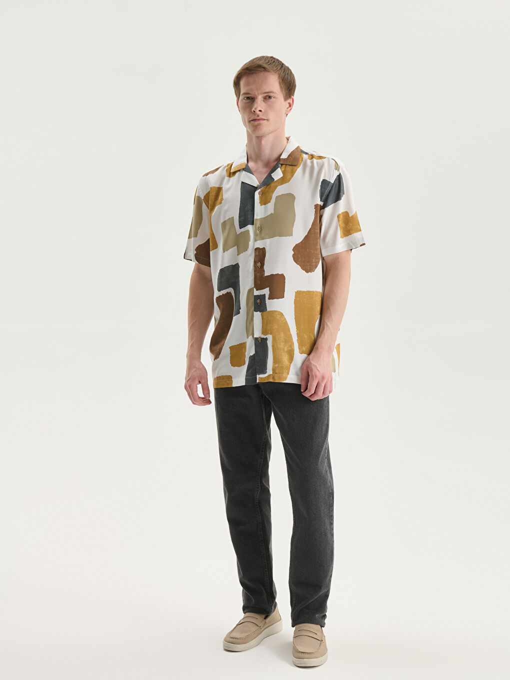 Standard Fit Short Sleeve Viscose Men's Shirt-2