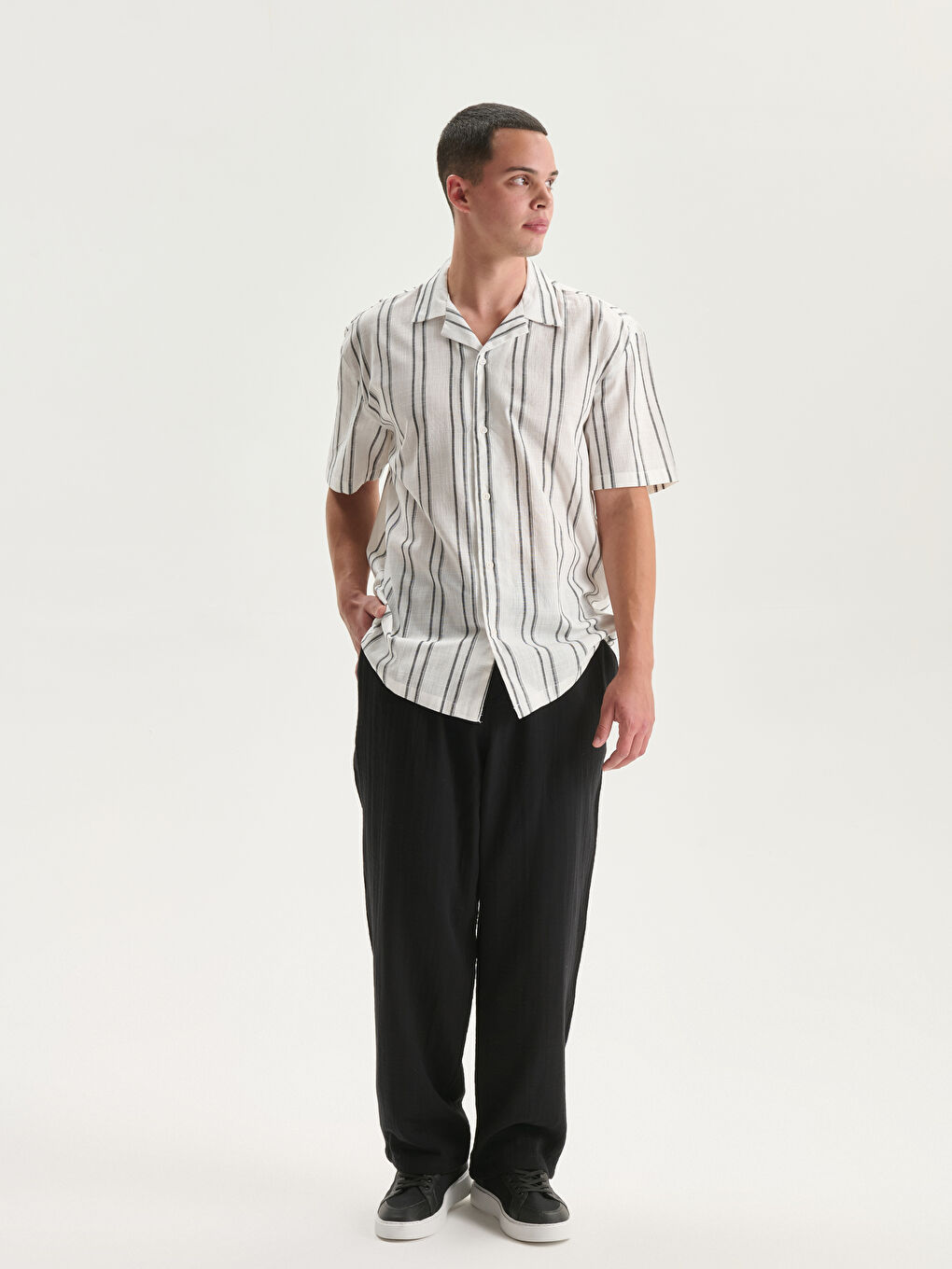 Relaxed Fit Resort Neck Short Sleeve Striped Men's Shirt-1