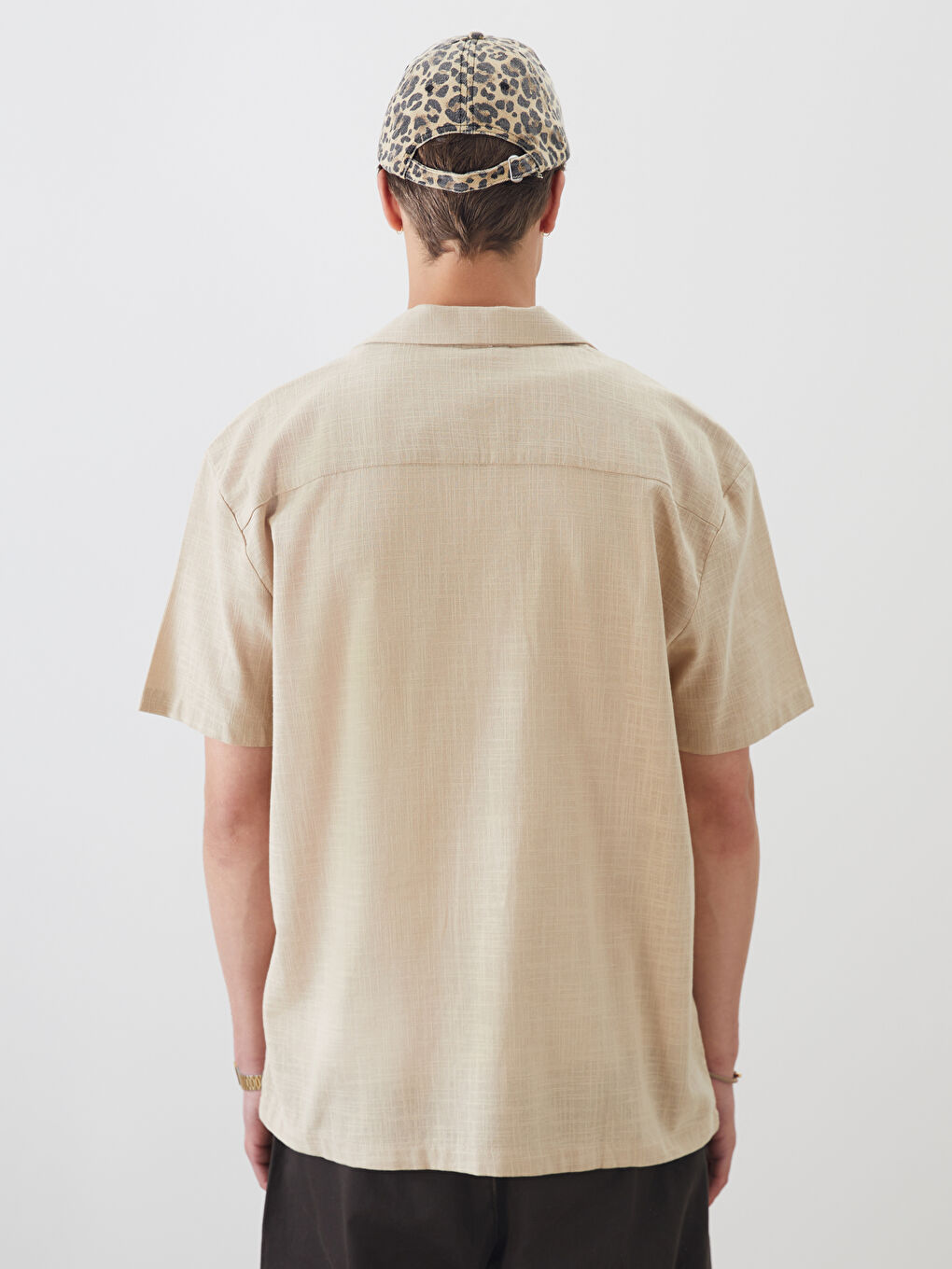 Regular Fit Resort Collar Short Sleeve Men's Shirt-3