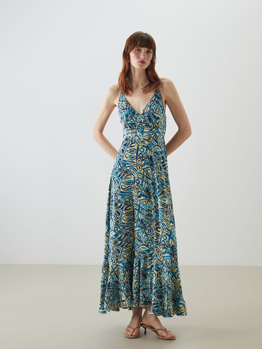 LCW Vision V-Neck Patterned Dress -S5KD23Z8-LQQ