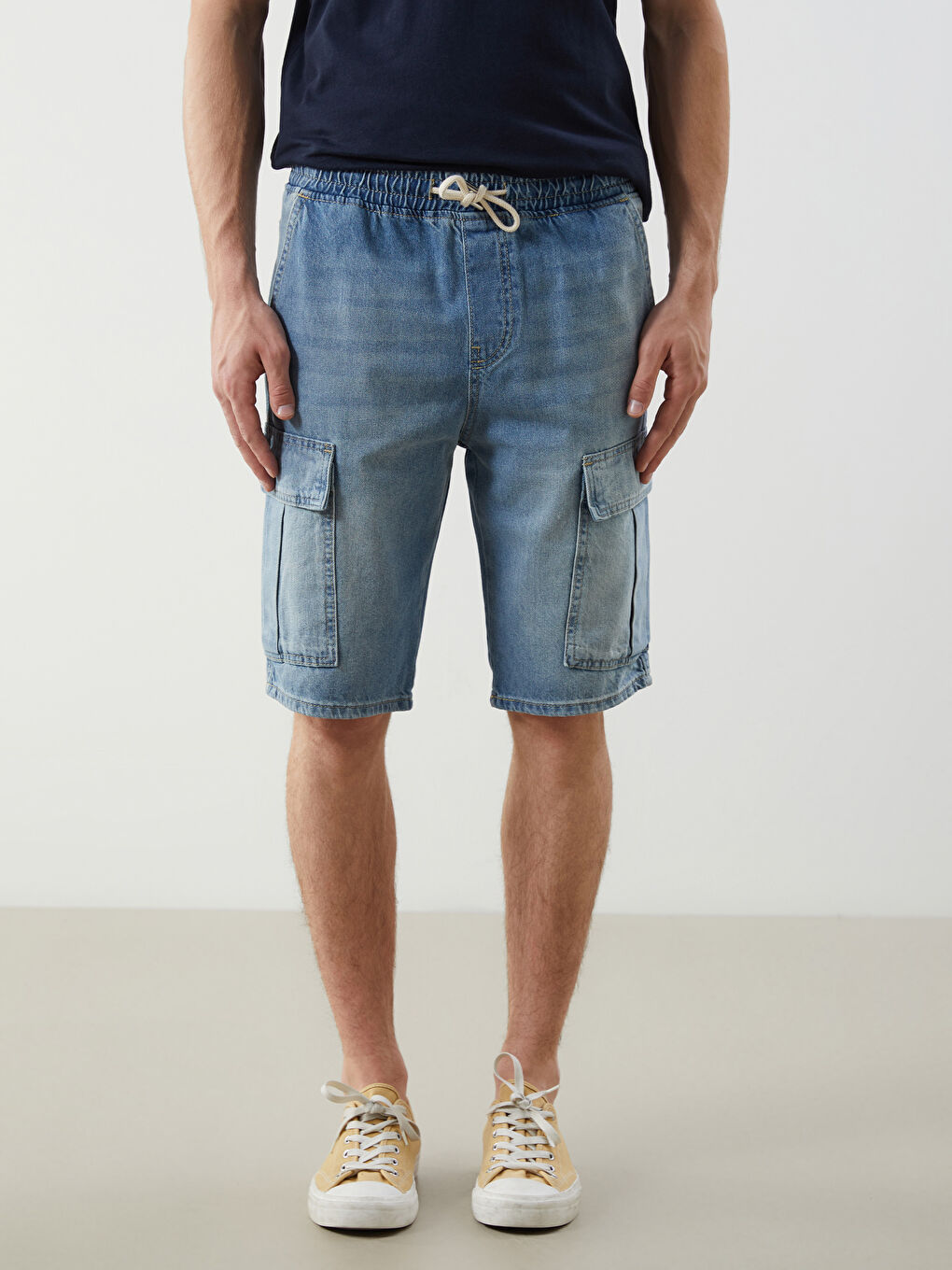 İndigo Standart Kalıp Erkek Jean Şort-1