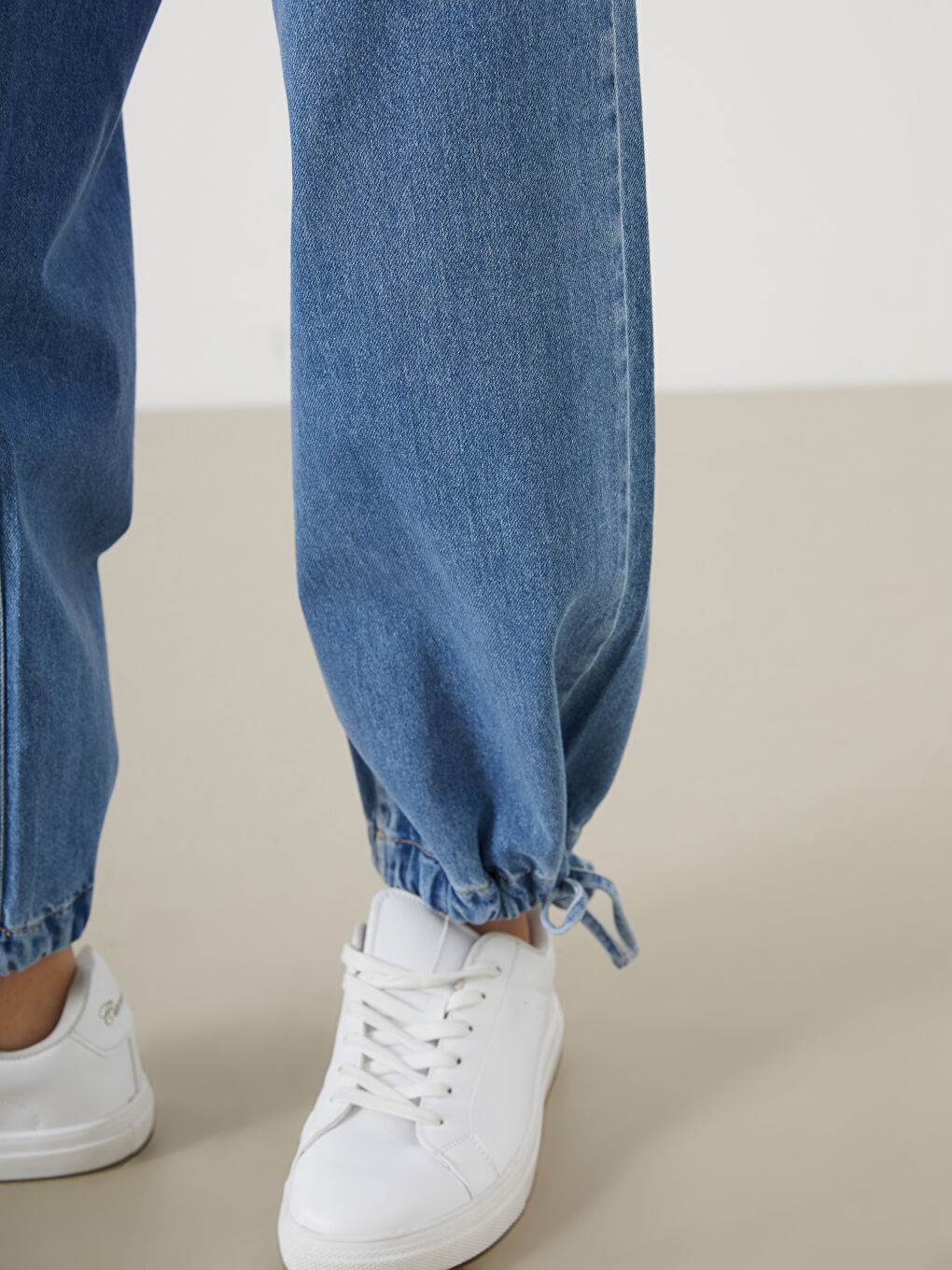 İndigo Beli Lastikli Jogger Kadın Jean Pantolon-2