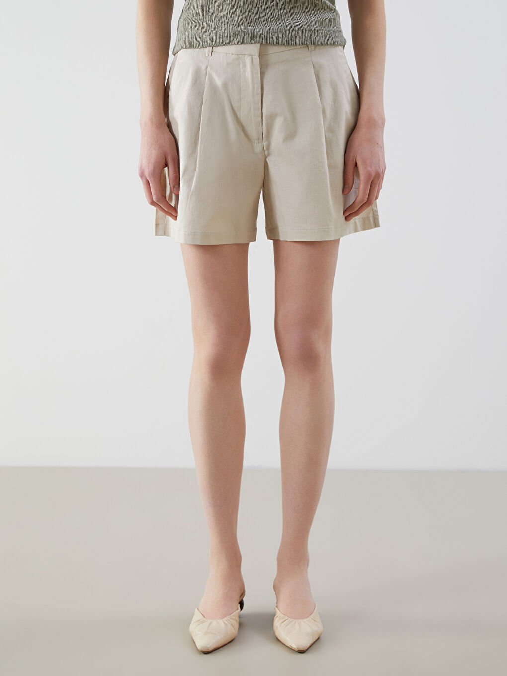 LC Waikiki Woman BEIGE Shorts -S5KE26Z8-YYJ