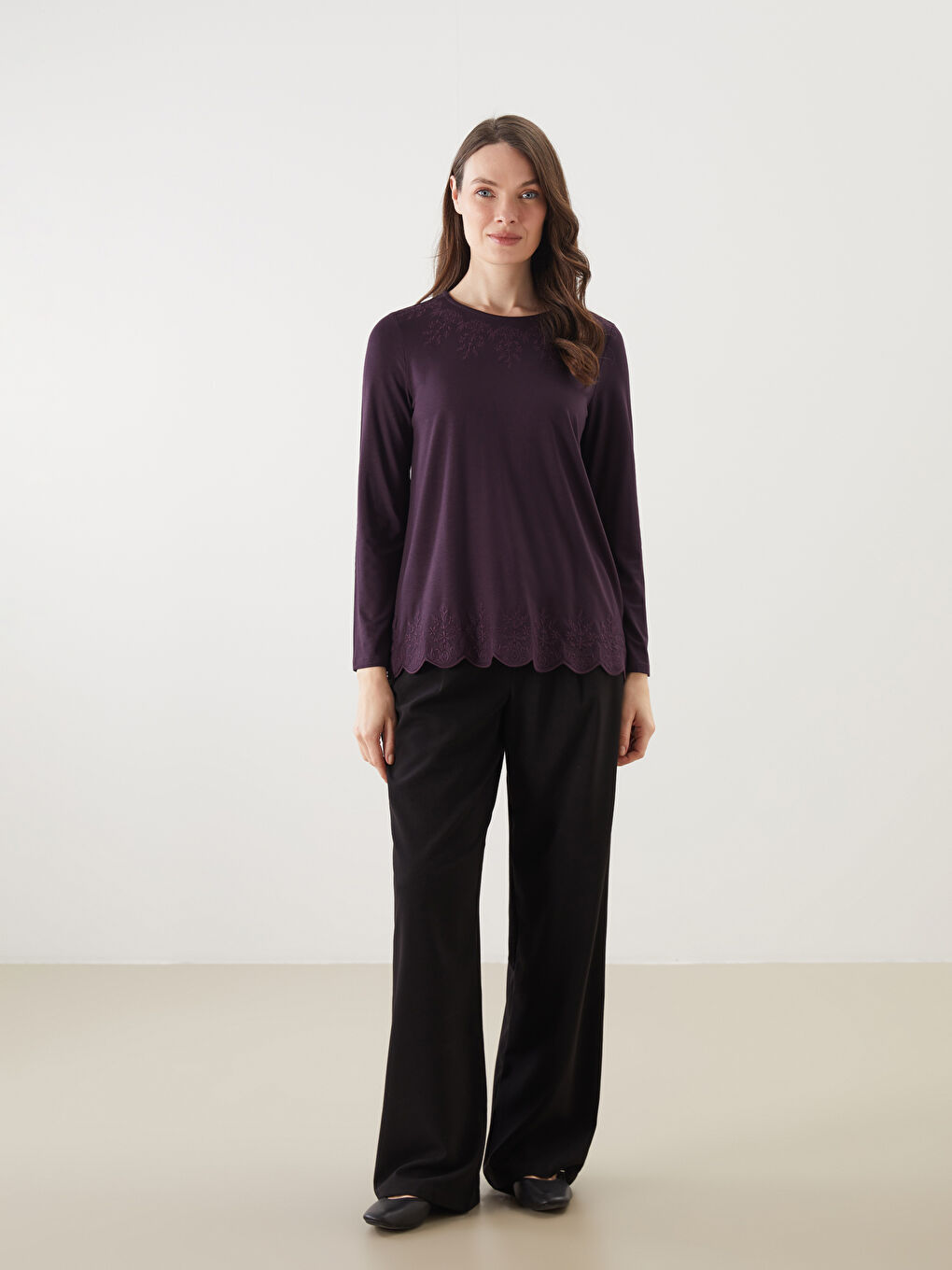 Mürdüm Bisiklet Yaka Nakışlı Kadın Bluz-1