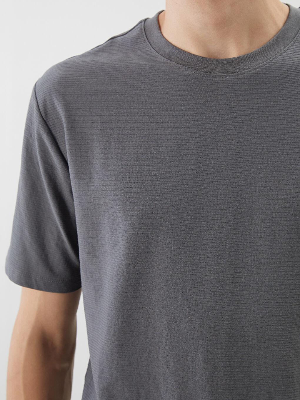 XSIDE Crew Neck Plain Men's T-Shirt -S5KF37Z8-YFU
