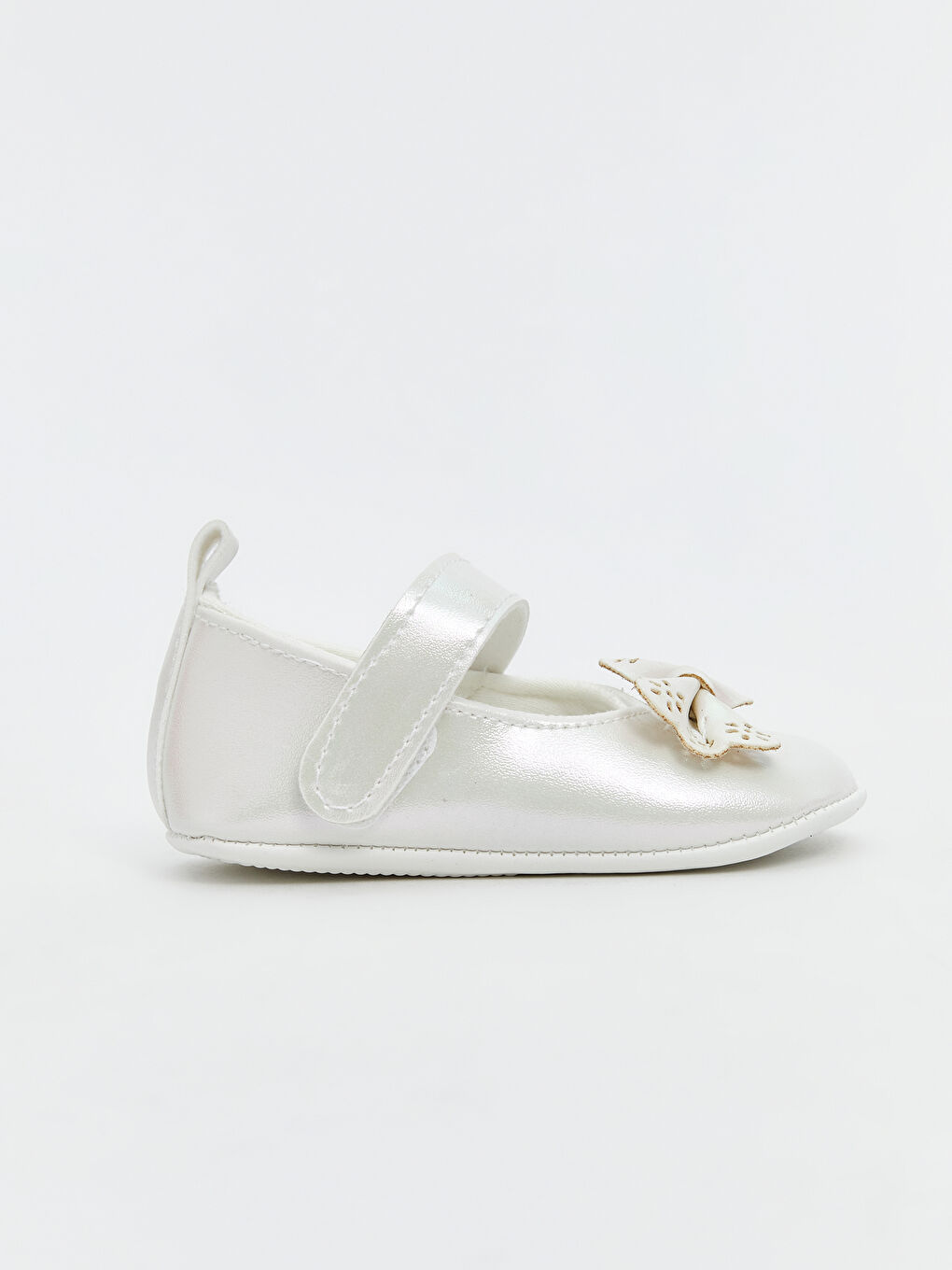 پێڵاوی پرام سپی کچی ساوا-1