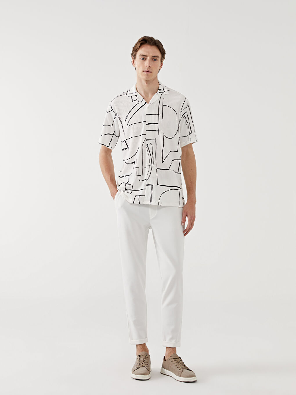 Beyaz Regular Fit Kısa Kollu Desenli Erkek Gömlek-1