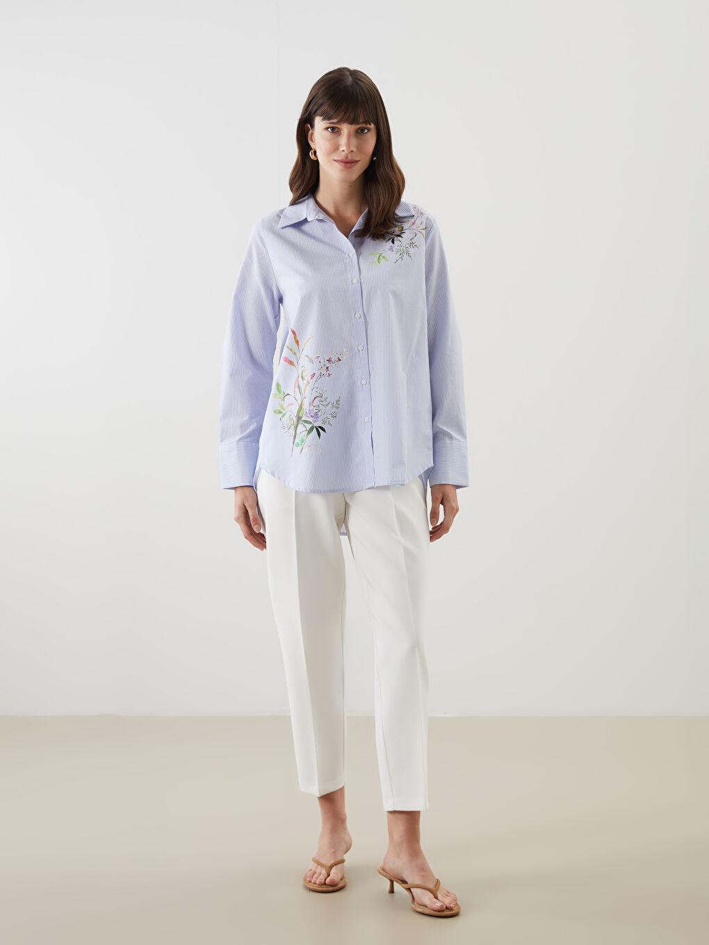 Mavi Çiçekli Poplin Kadın Gömlek-1
