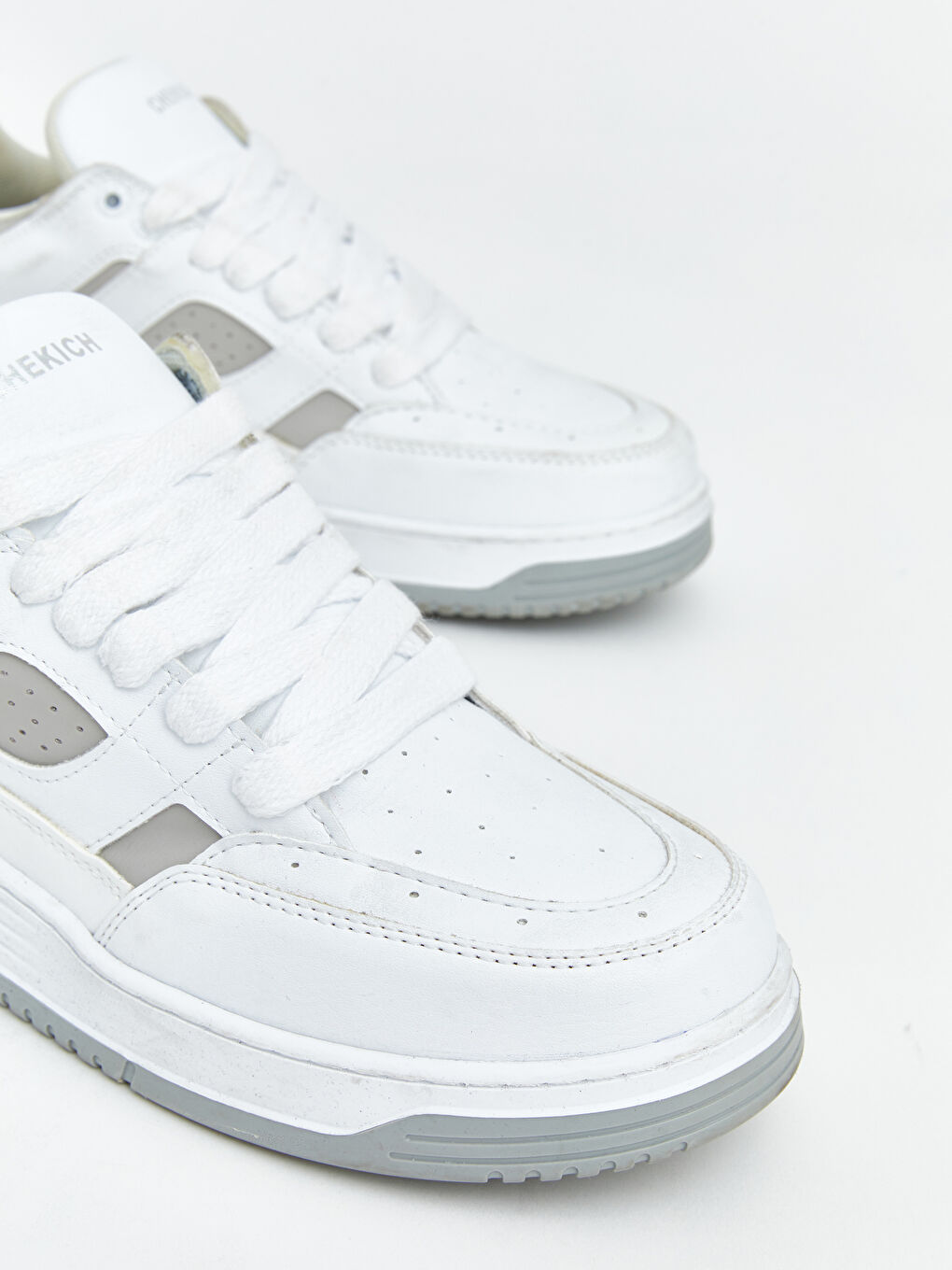 Beyaz Bağcıklı Erkek Spor Ayakkabı-2