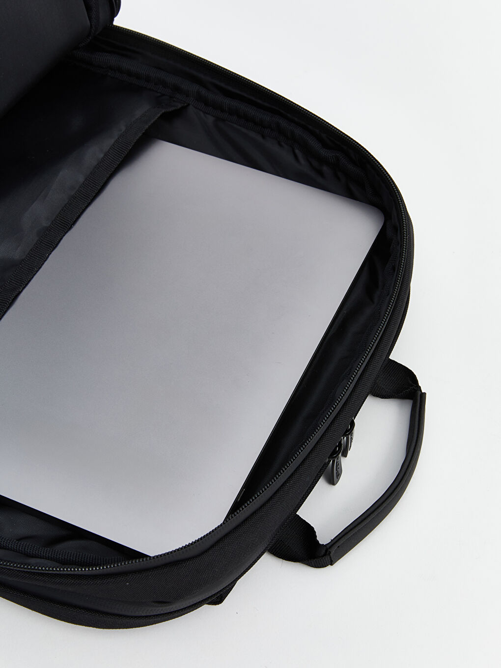 حقيبة ظهر للرجال بجيب للكمبيوتر المحمول-4