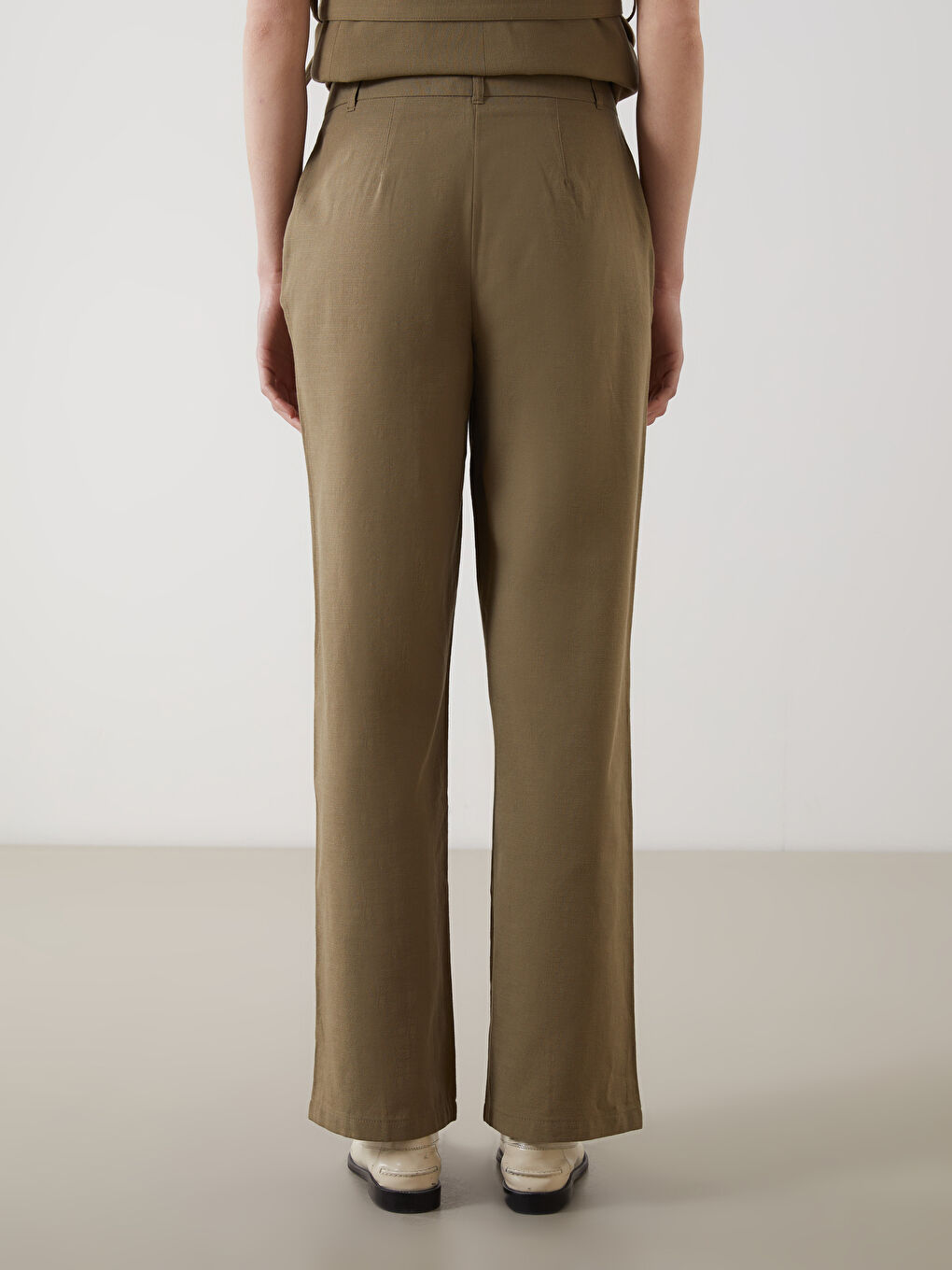 Haki Keten Karışımlı Kadın Pileli Pantolon-3