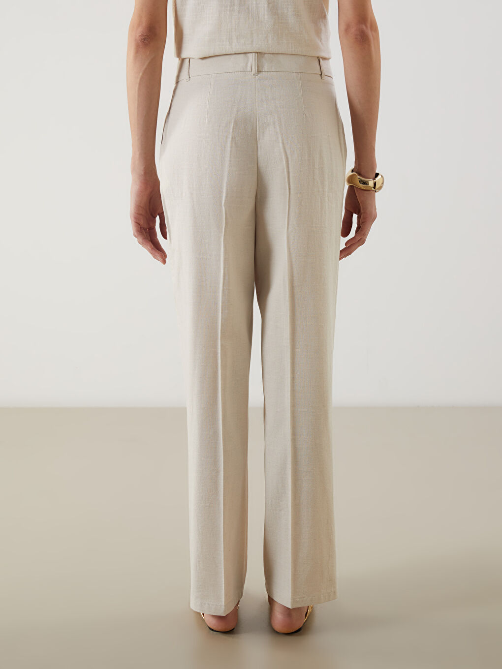 Bej Keten Karışımlı Kadın Pileli Pantolon-6