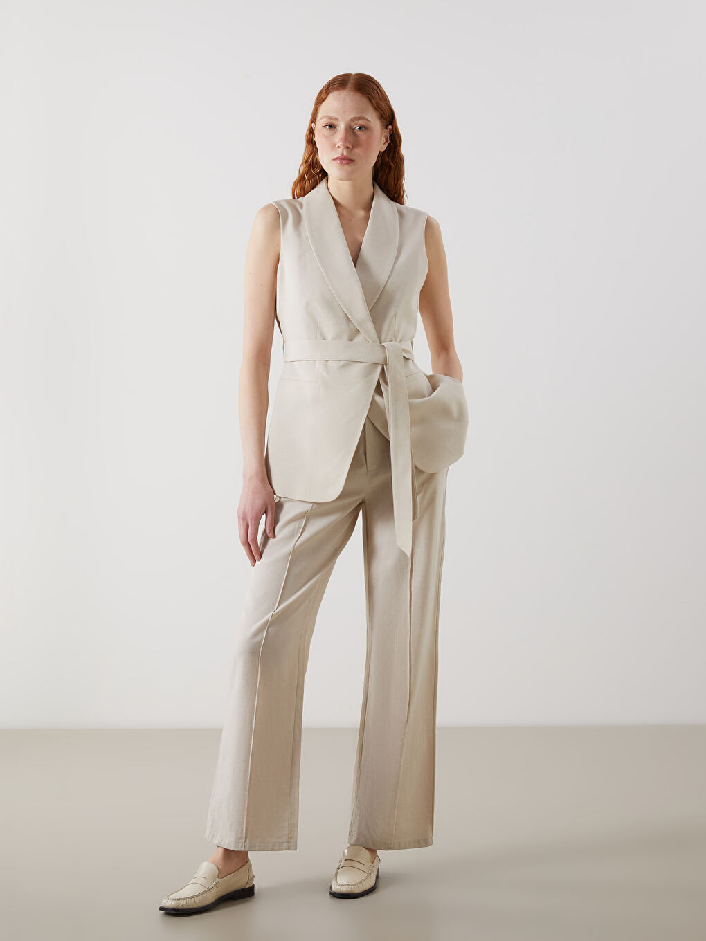 Bej Keten Karışımlı Kadın Pileli Pantolon-1