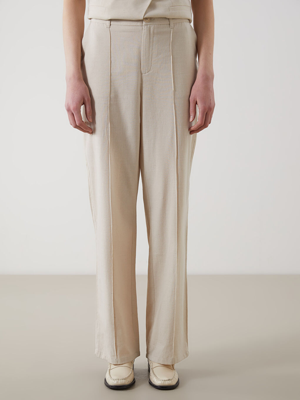 Bej Keten Karışımlı Kadın Pileli Pantolon-3