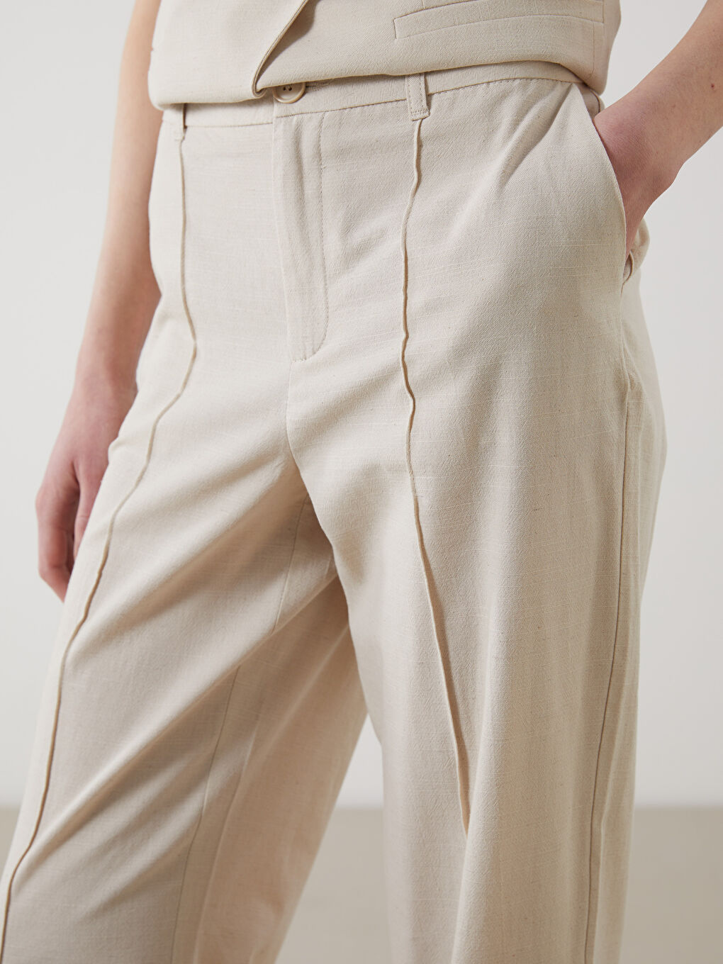 Bej Keten Karışımlı Kadın Pileli Pantolon-5