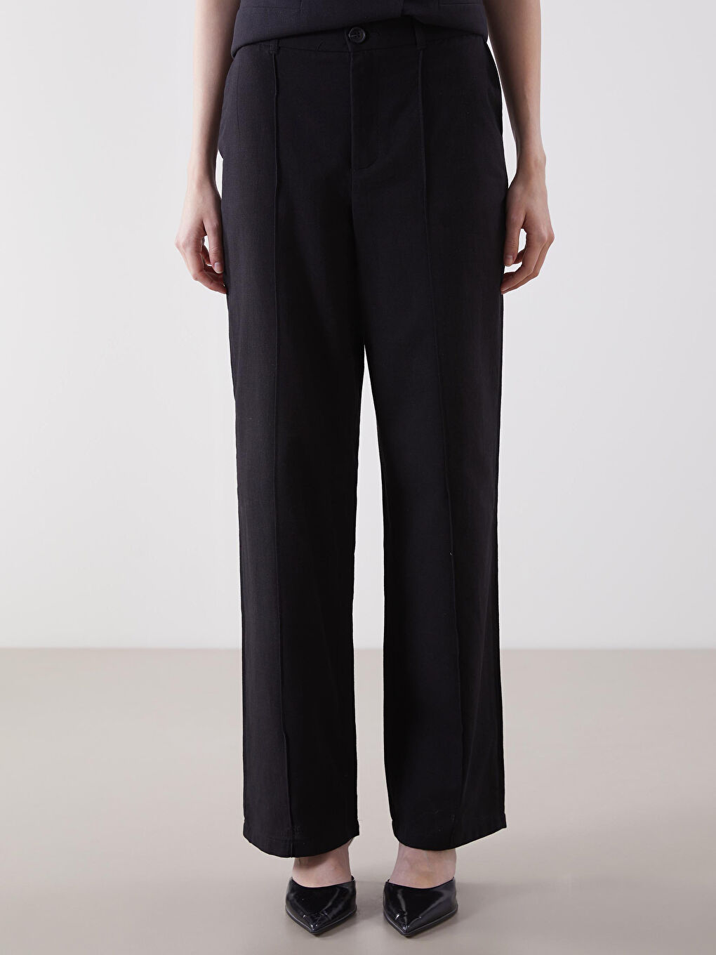 Siyah Keten Karışımlı Kadın Pileli Pantolon-1