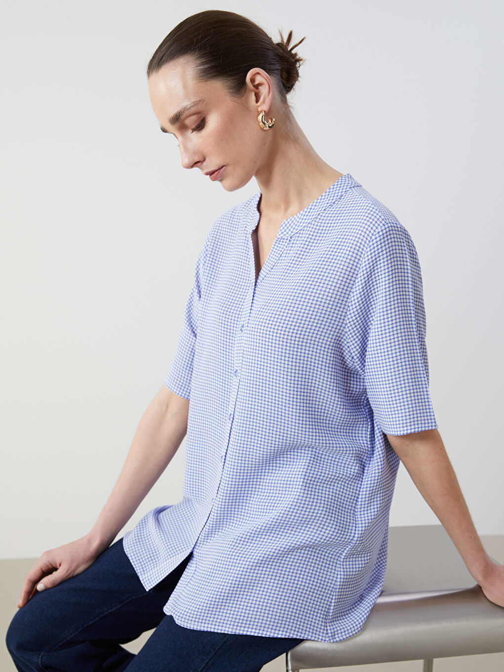 Mavi Kaçık Yaka Ekose Maroken Kadın Bluz