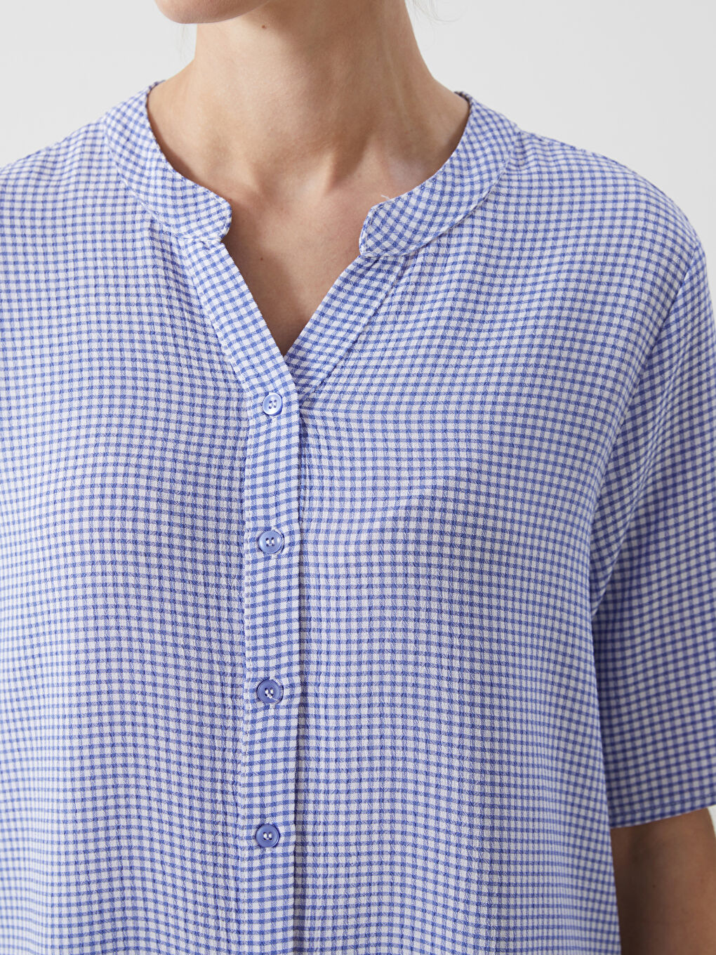 Mavi Kaçık Yaka Ekose Maroken Kadın Bluz-2