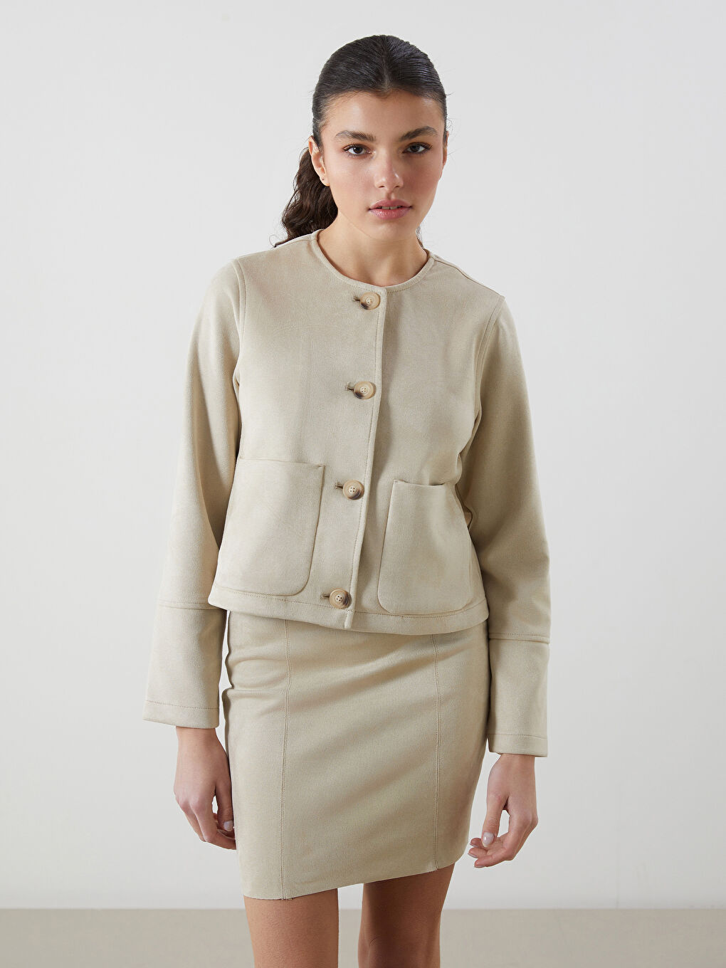 Bej Bisiklet Yaka Kadın Ceket-1