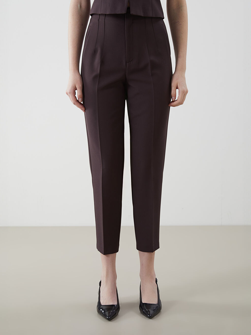 Kahverengi Dar Fit Kadın Pantolon-1