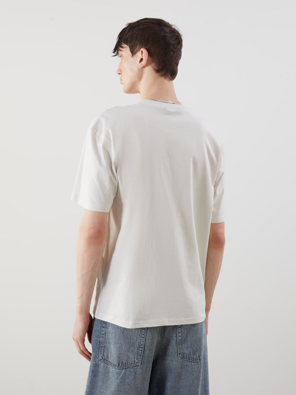 Ерлерге арналған трикотаж принтті футболка-3