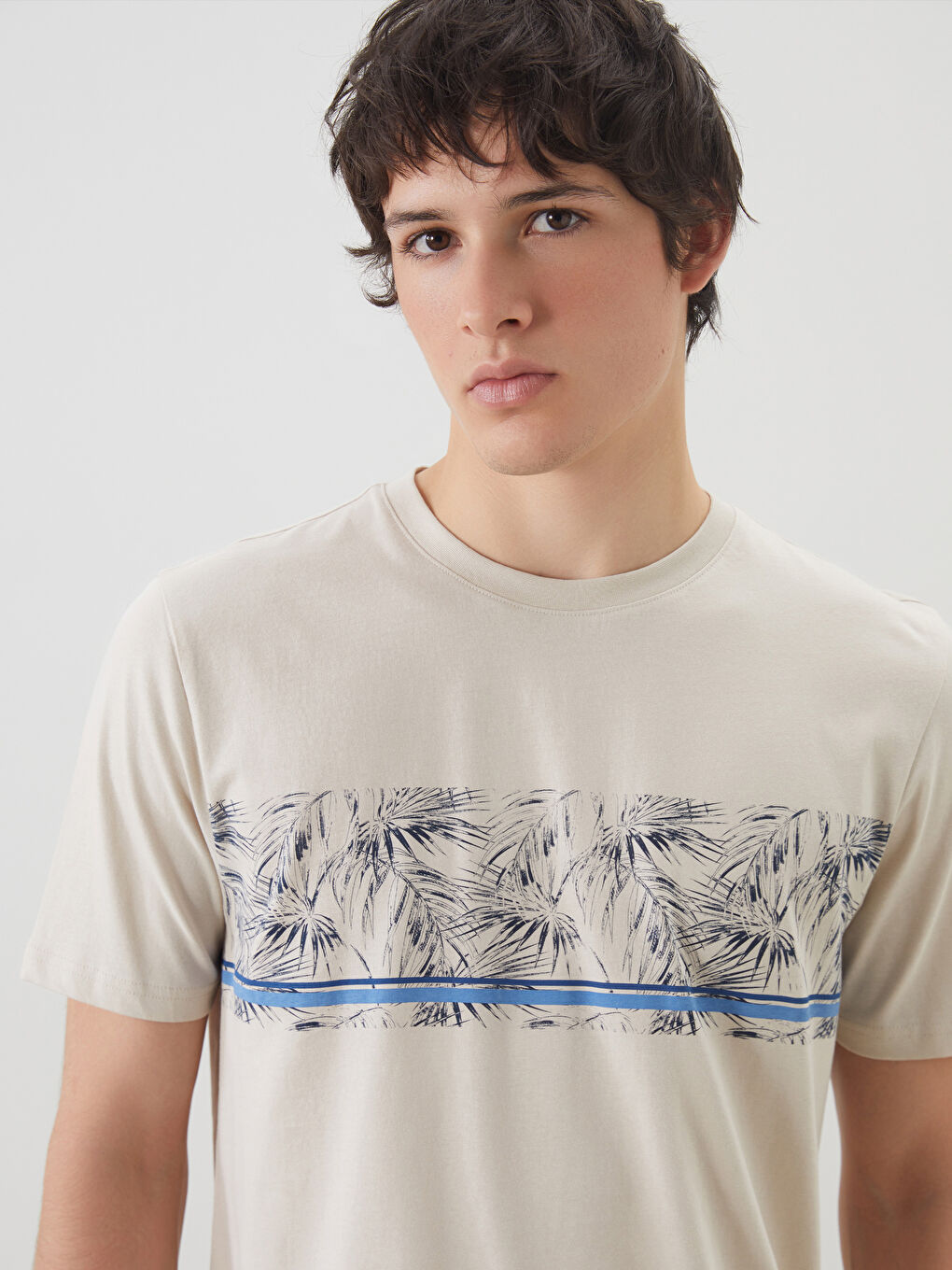 تيشيرت رجالي ياقة دائرية مطبوع جيرسي