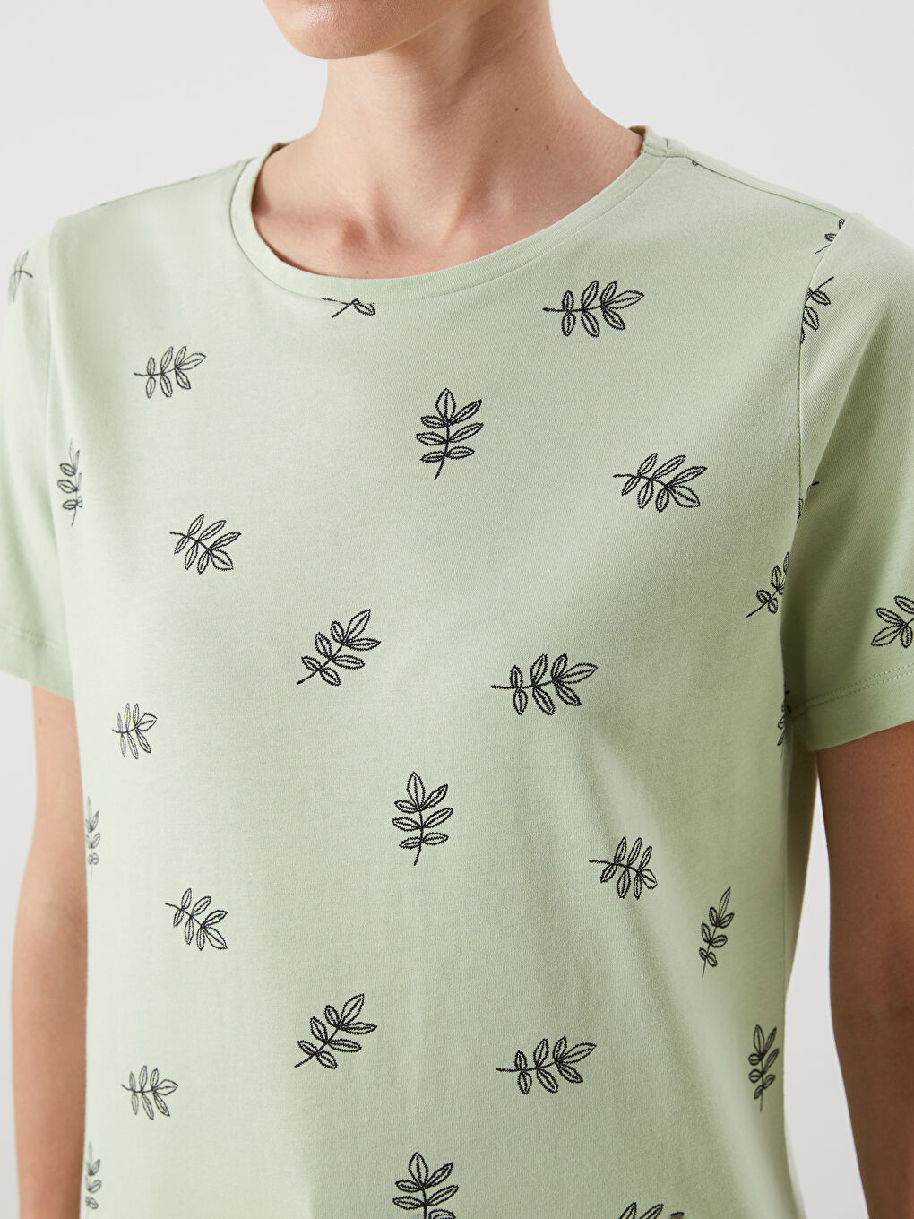 Crew Neck Printed Women's T-Shirt-2