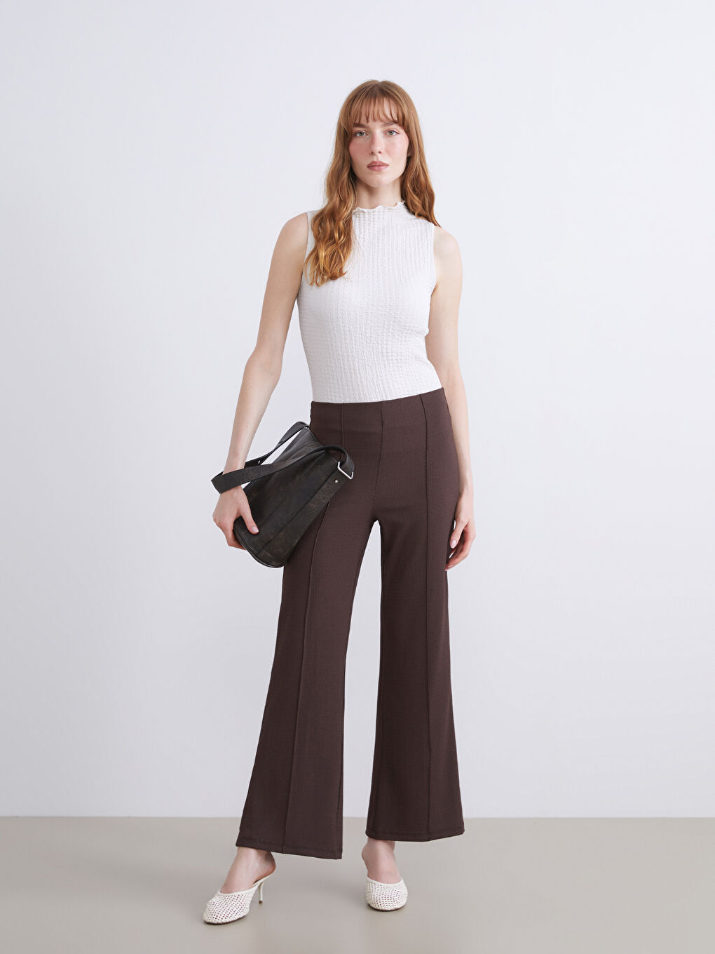 Kahverengi Beli Lastikli Dokulu Kadın Pantolon