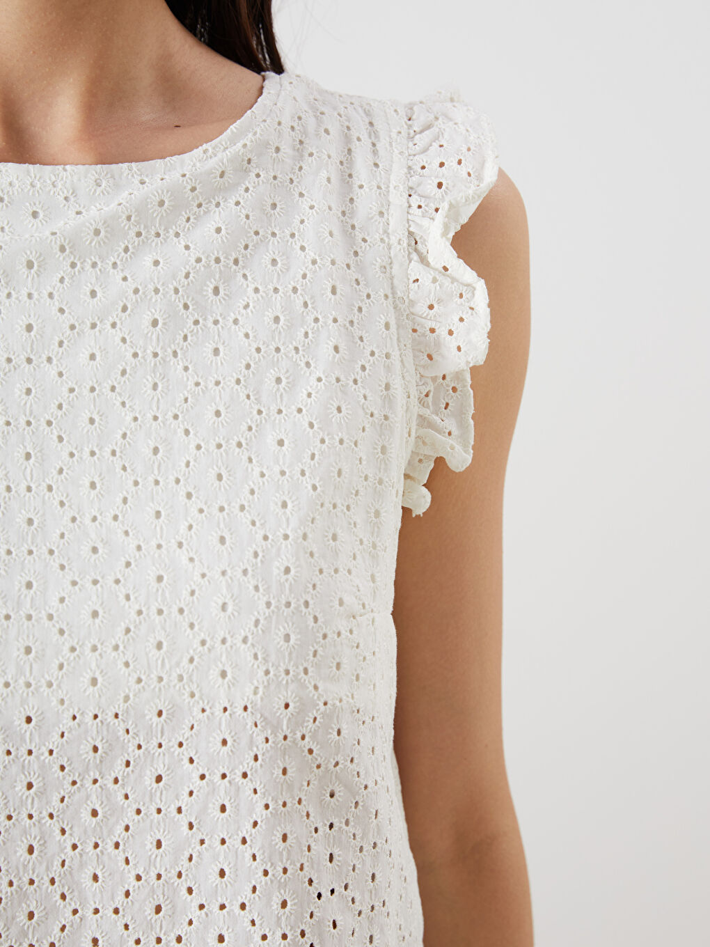 Crew Neck Hole-Knitted Frilled Broderie Blouse-2