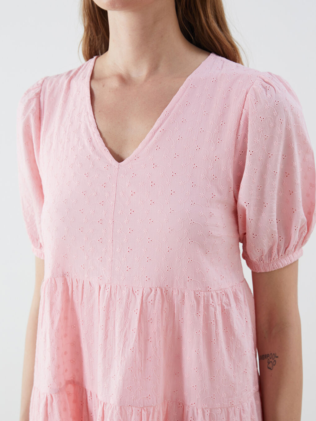 V-Neck Hole-Knitted Balloon Sleeve A-Line Broderie Dress-2