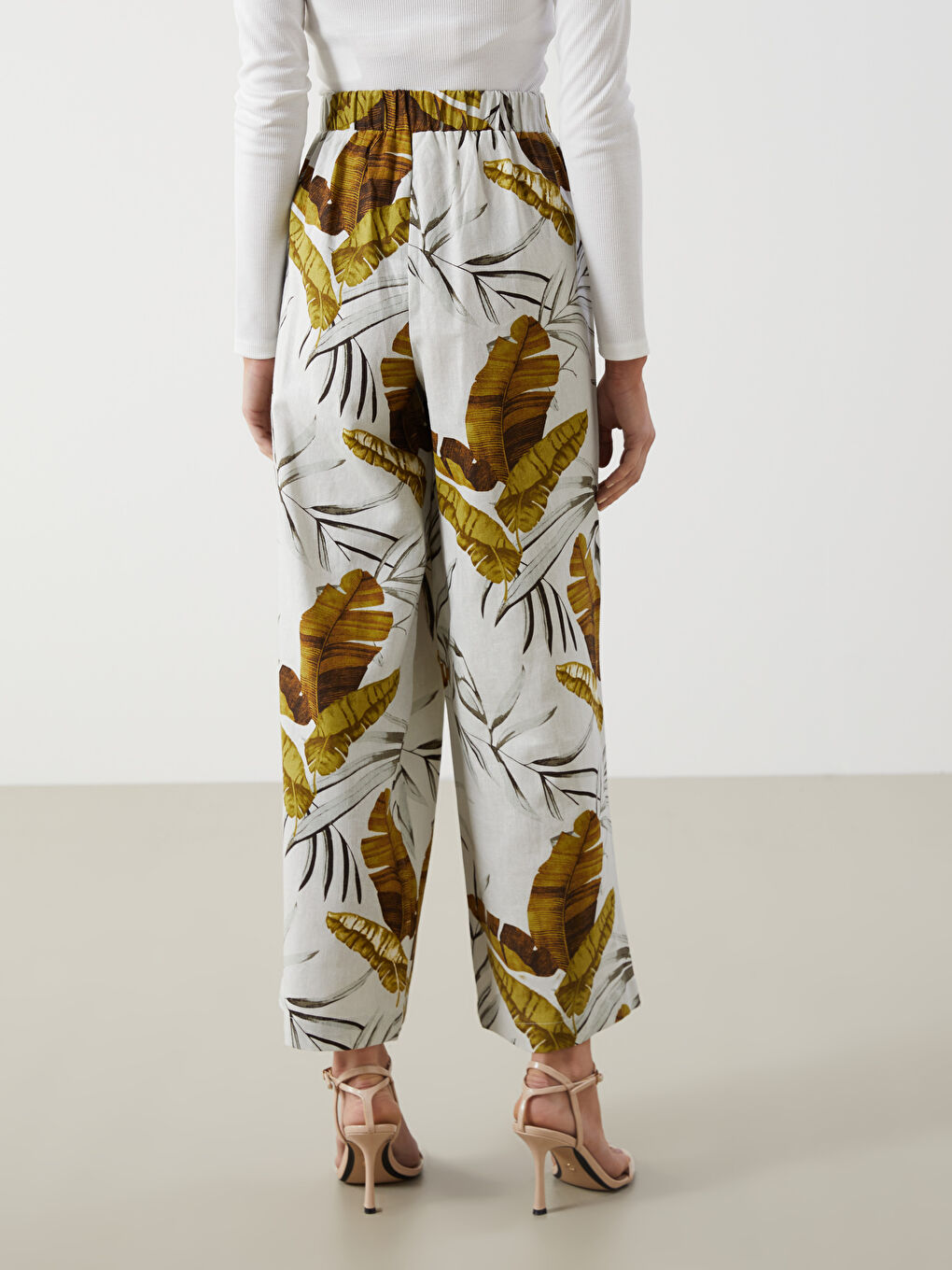 Ekru Beli Lastikli Desenli Keten Karışımlı Kadın Pantolon-3