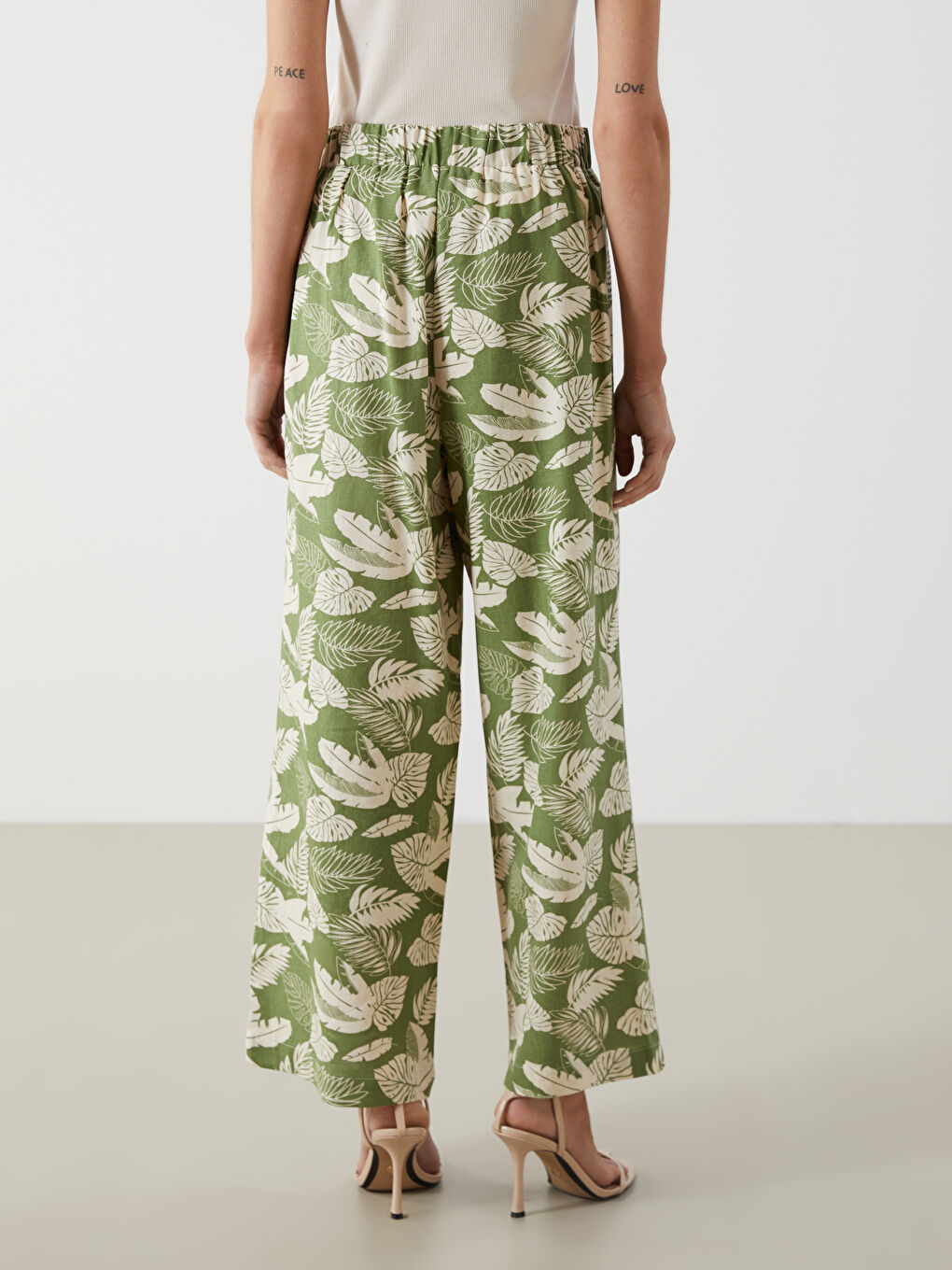 Yeşil Beli Lastikli Çiçekli Keten Karışımlı Kadın Pantolon-3