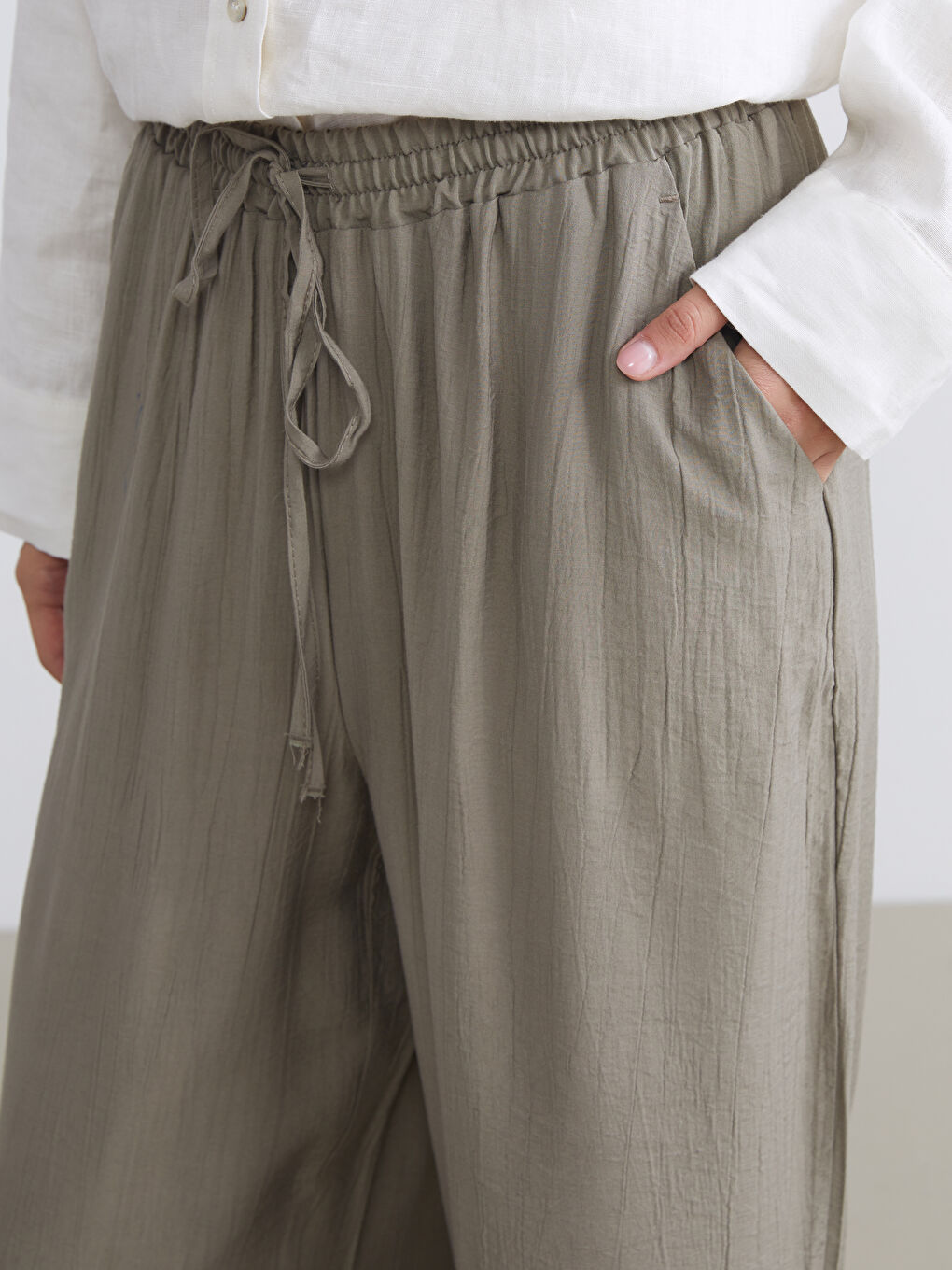 Elasticated Waist Textured Wide Leg Women's Trousers-2