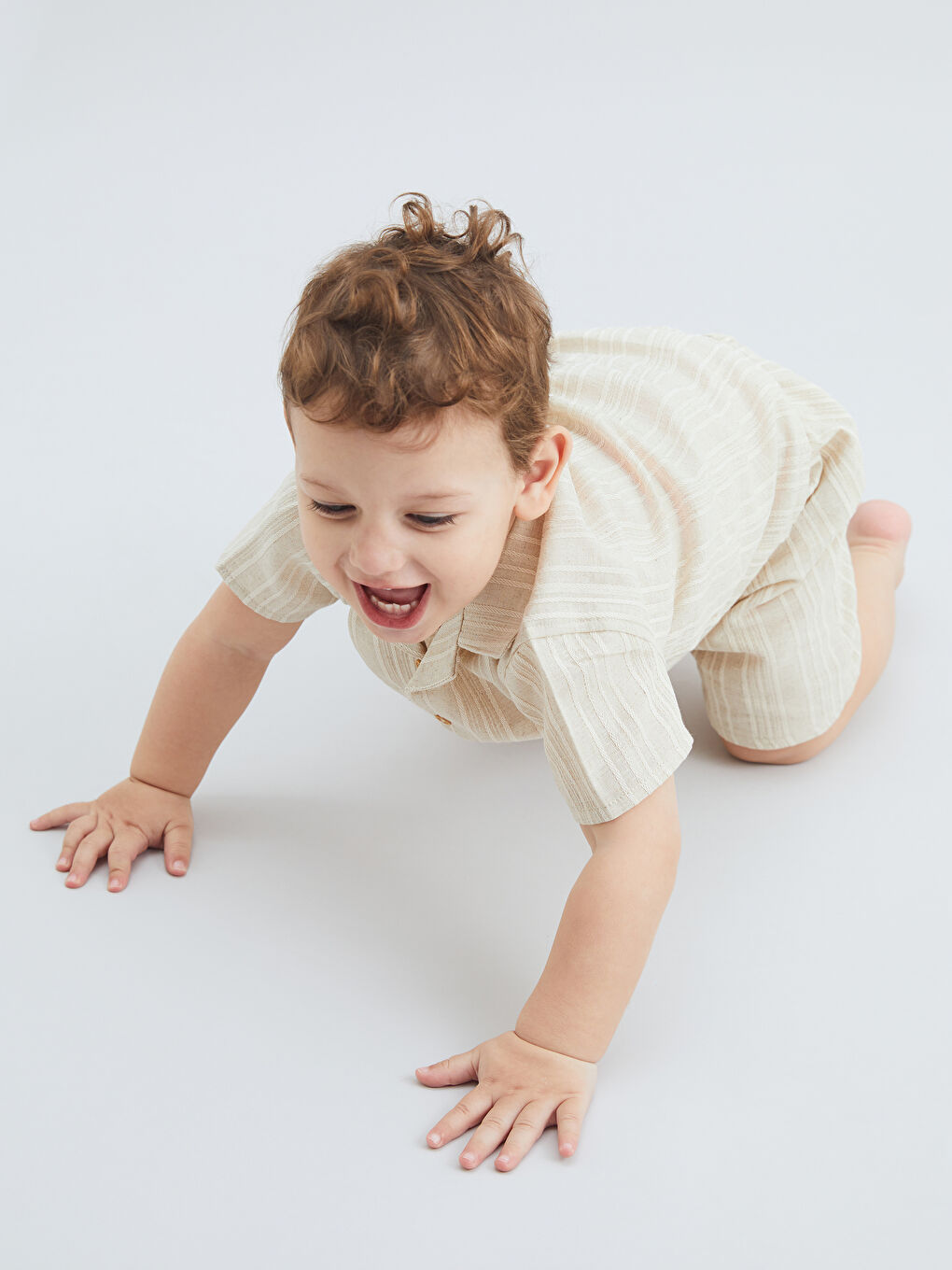 Bej Resort Yaka Erkek Çocuk Gömlek ve Şort 2'li-1