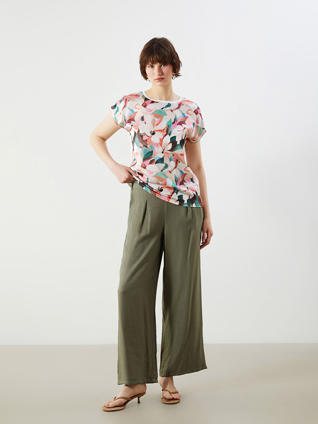 Haki Beli Lastikli Dokulu Kadın Pantolon