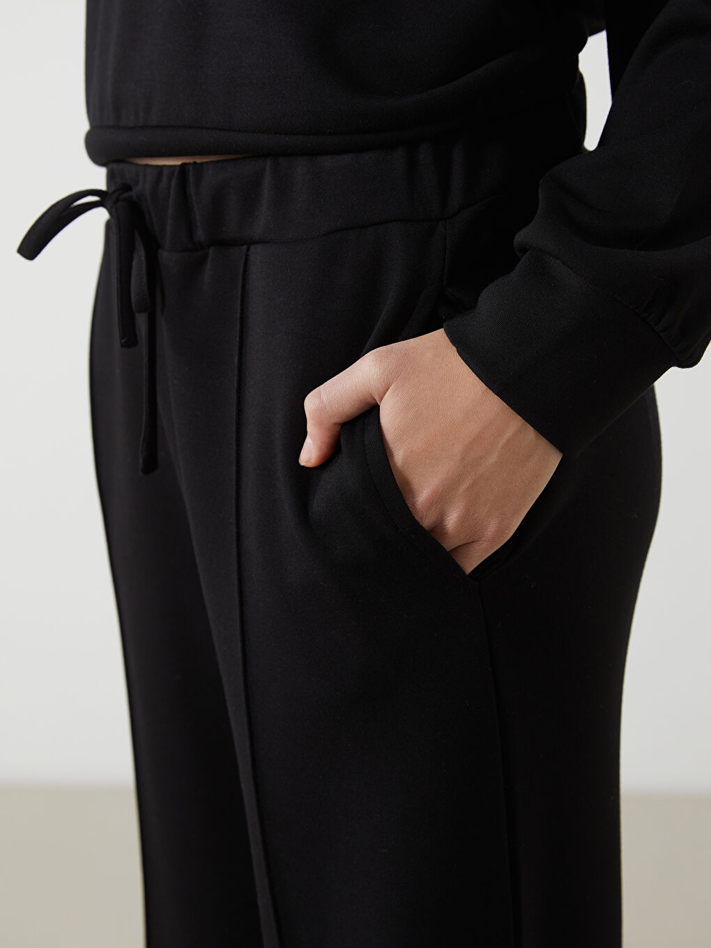 Women's Wide Leg Elastic Waist Tracksuit Bottom -S5KR81Z8-CVL