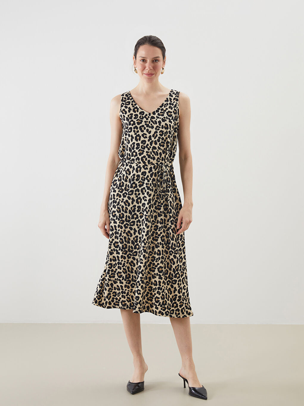 LCWAIKIKI Classic V Neck Leopard Print Dress -S5KR85Z8-LQY