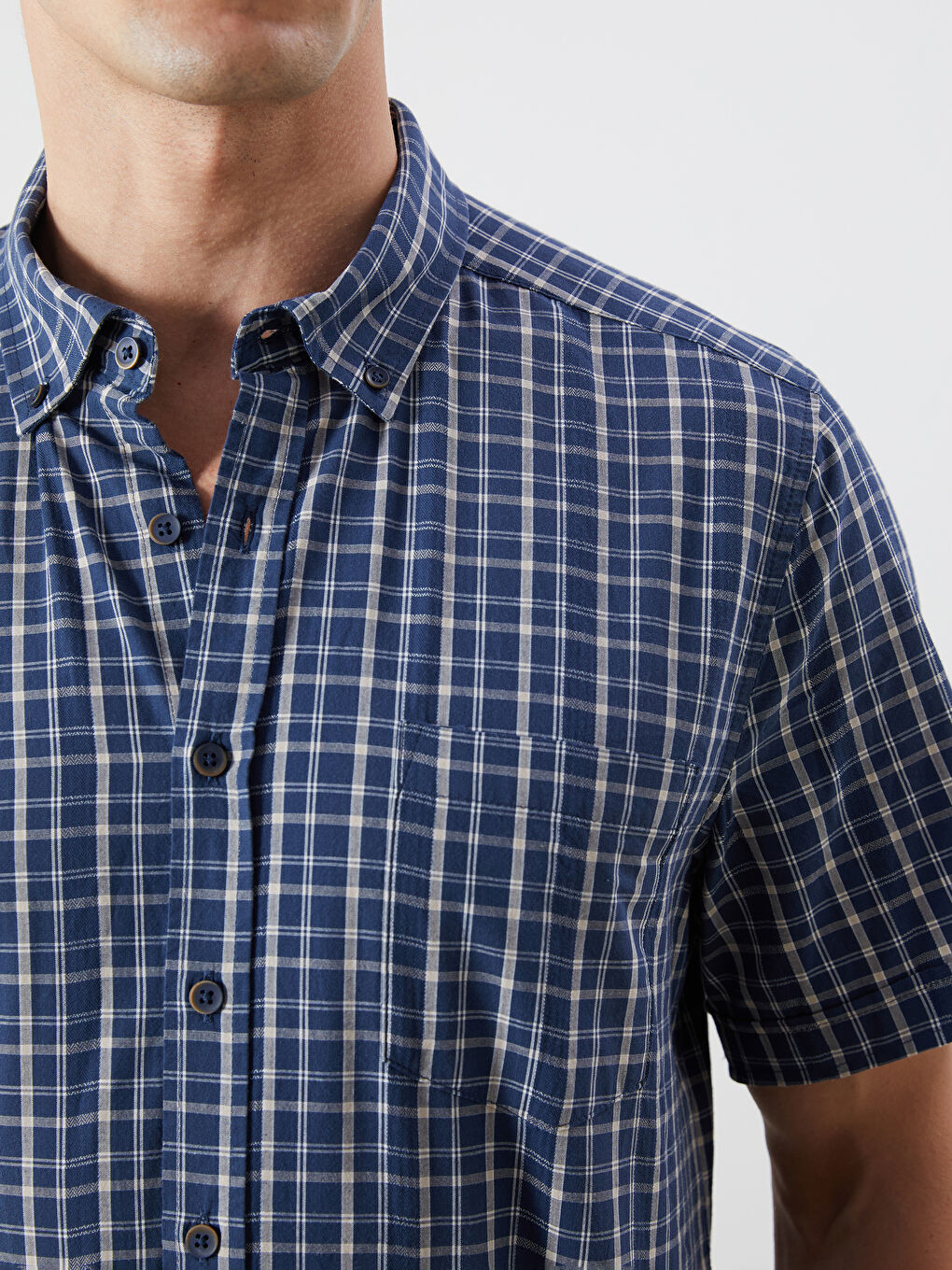 قميص بوبلين كاروهات كم قصير بقصة عادية للرجال-2