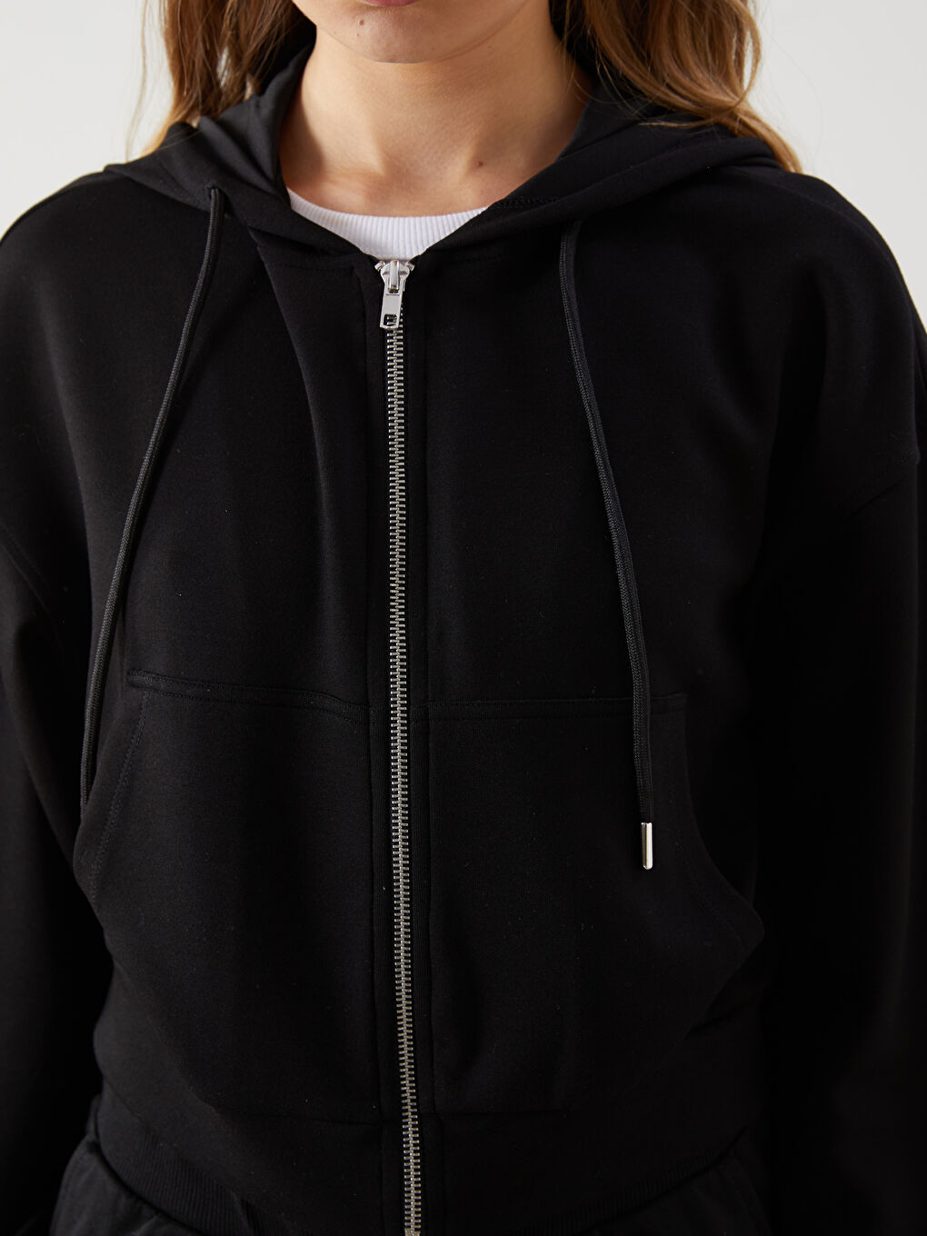 Siyah Kapüşonlu Kadın Fermuarlı Sweatshirt-2