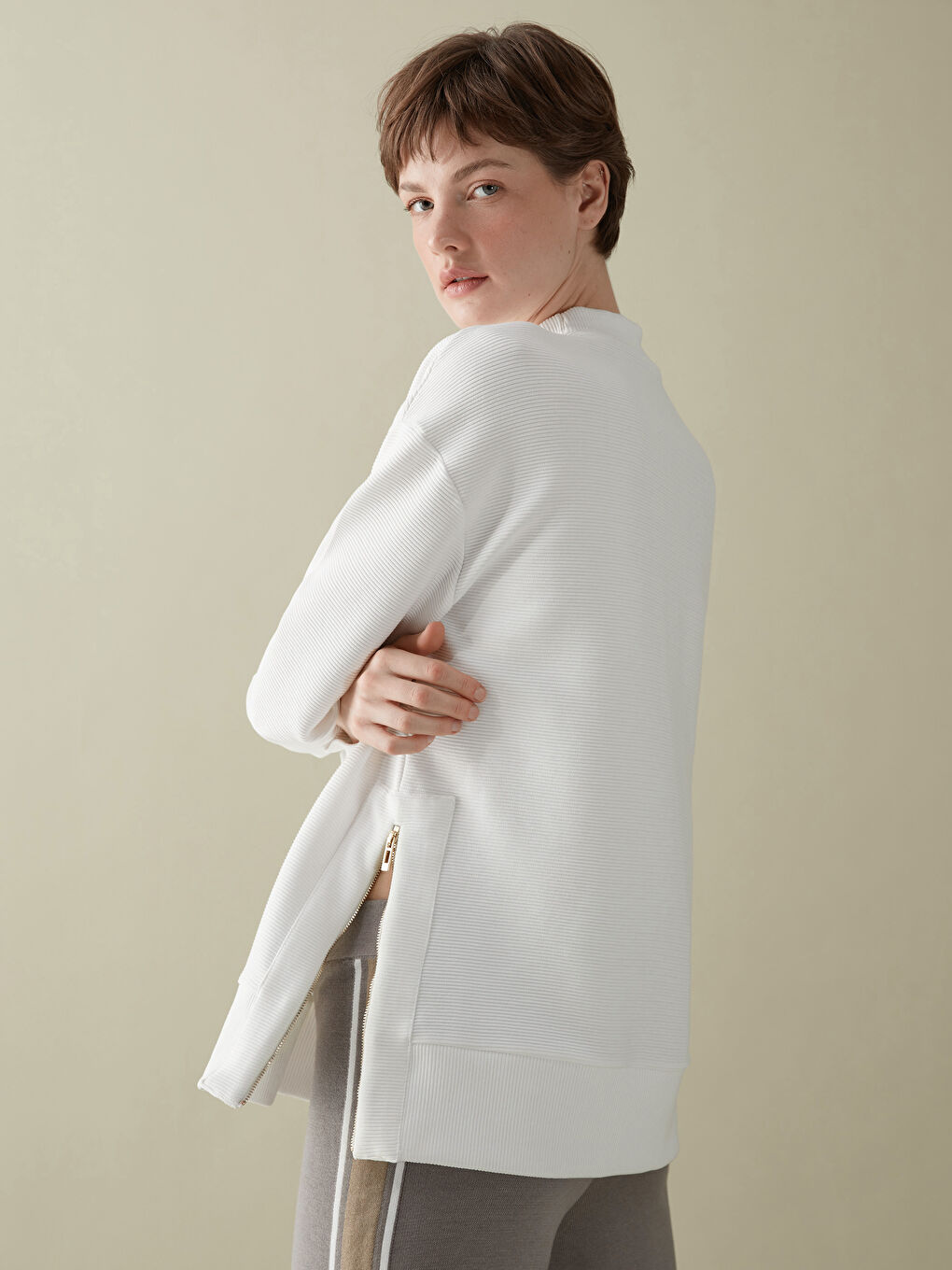 Ekru Bisiklet Yaka Oversize Kadın Sweatshirt Tunik-1