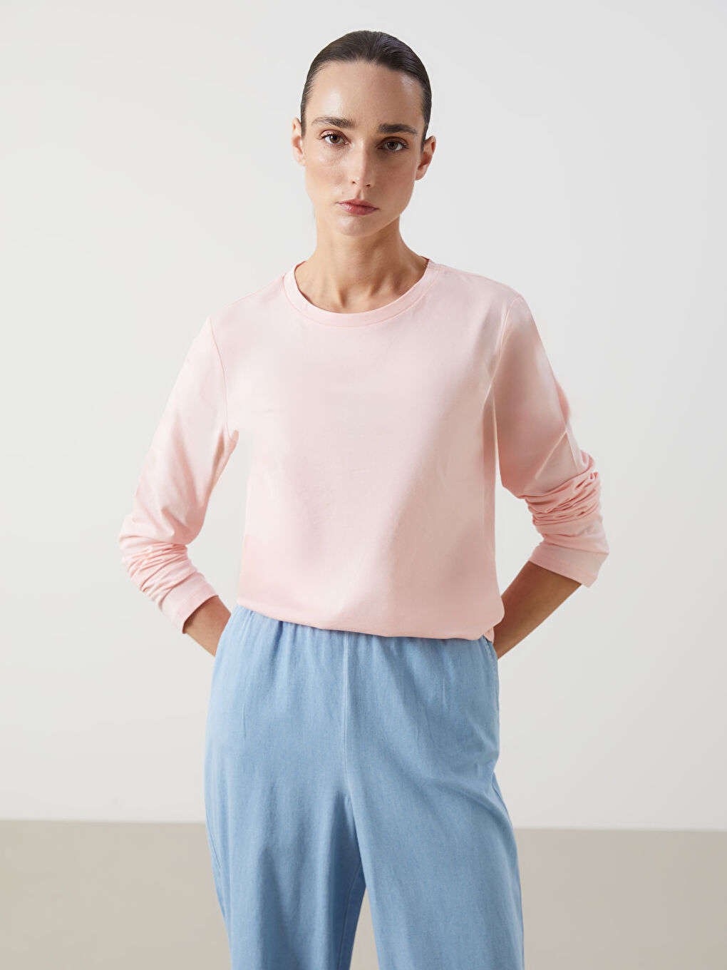 Crew Neck Women's T-Shirt -S5KU37Z8-QWJ