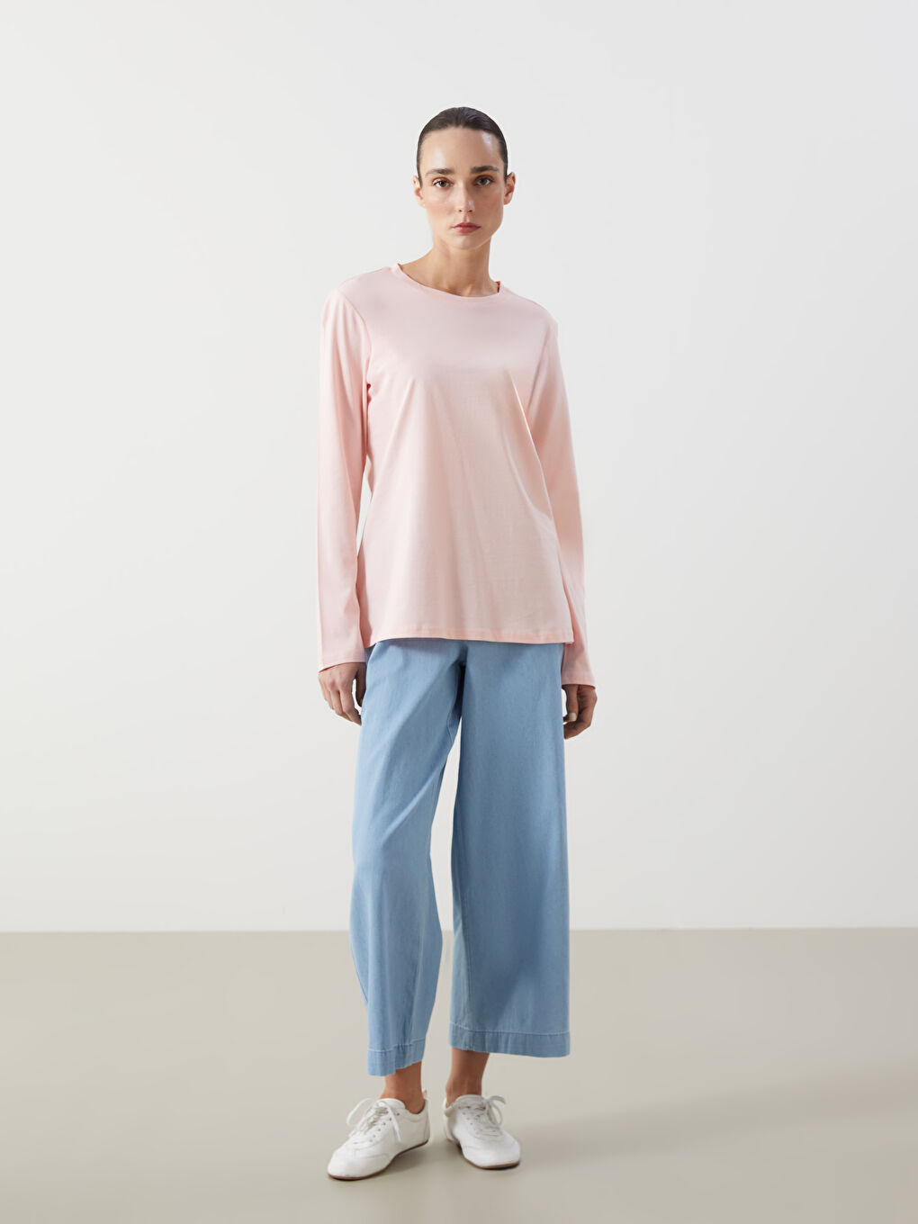 Crew Neck Women's T-Shirt -S5KU37Z8-QWJ