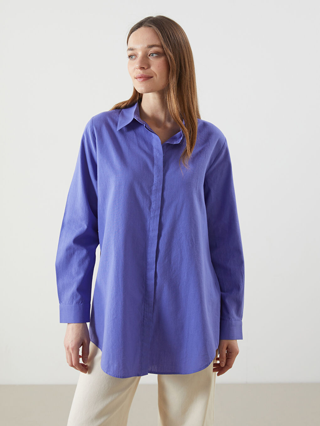 Изчистена риза-туника за жени